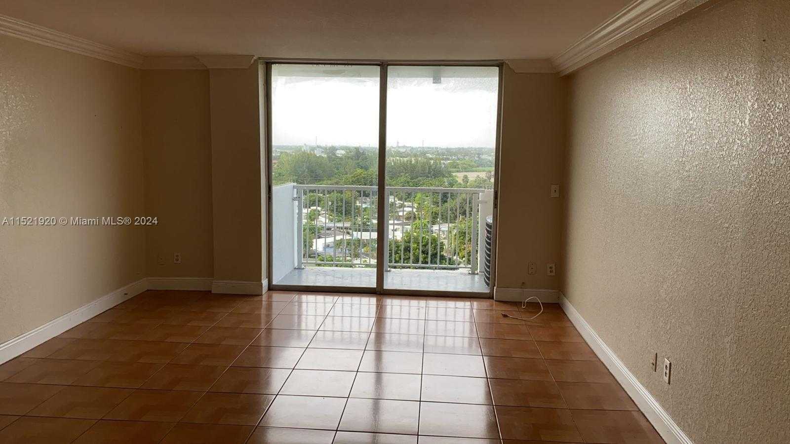 Small Image of 2000 NORTH EAST 135TH ST #910, North Miami Number 22