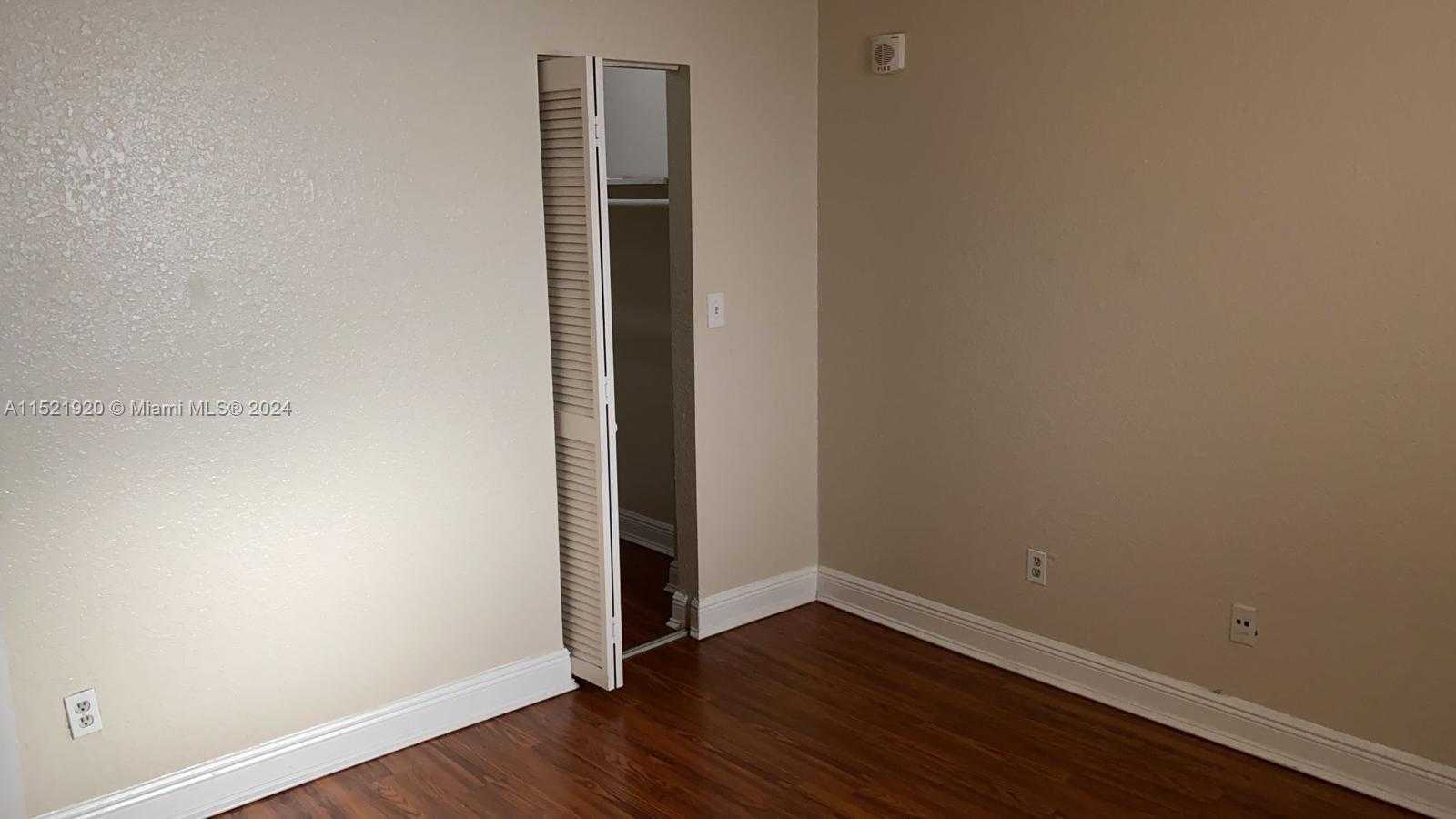 Small Image of 2000 NORTH EAST 135TH ST #910, North Miami Number 27