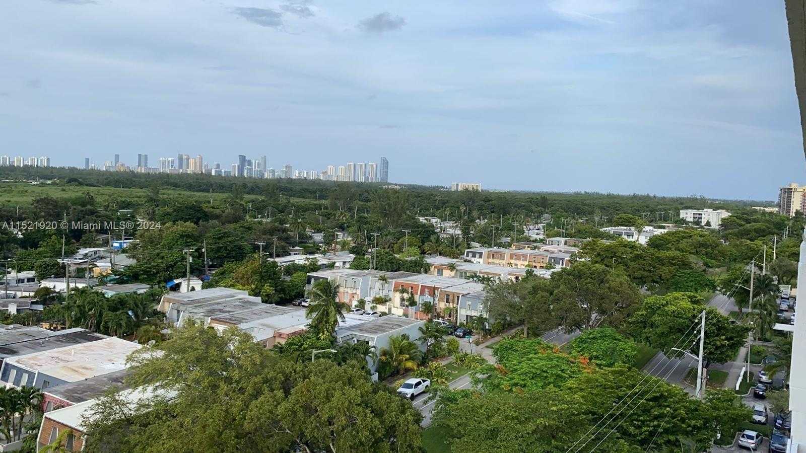 Small Image of 2000 NORTH EAST 135TH ST #910, North Miami Number 3