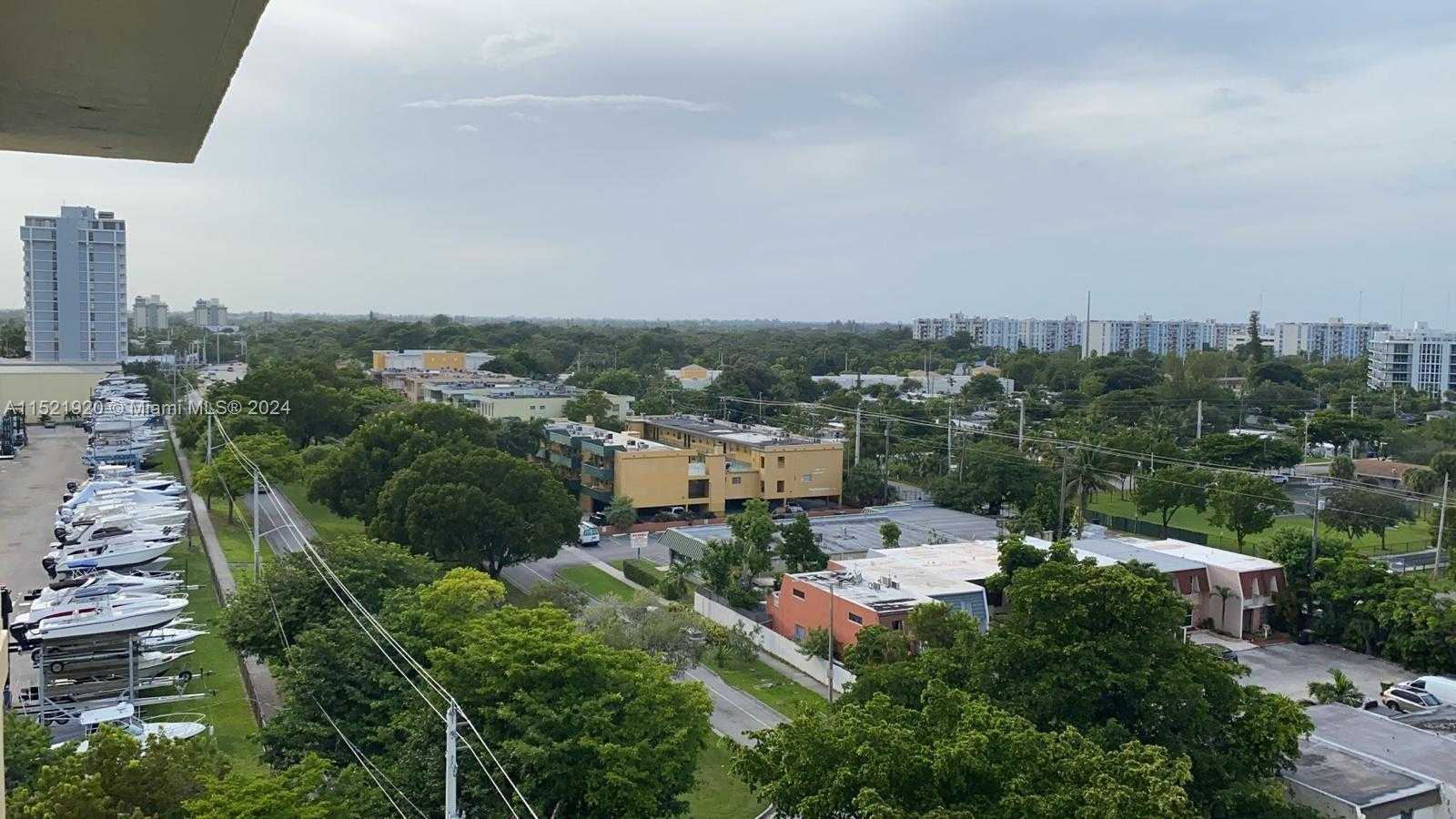 Small Image of 2000 NORTH EAST 135TH ST #910, North Miami Number 4