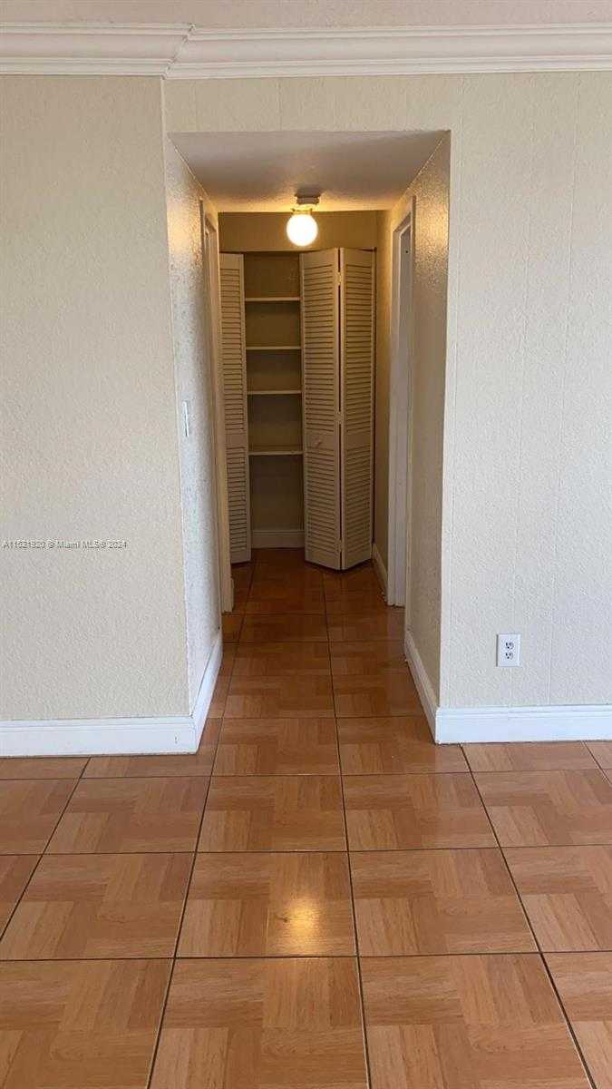 Small Image of 2000 NORTH EAST 135TH ST #910, North Miami Number 9