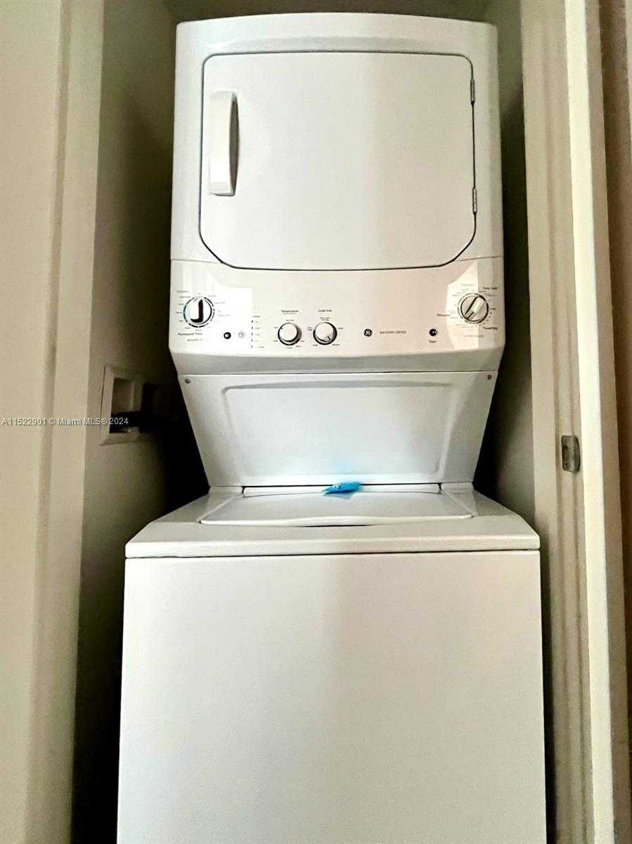 Small Image of 4111 SOUTH OCEAN DR #2109, Hollywood Number 16
