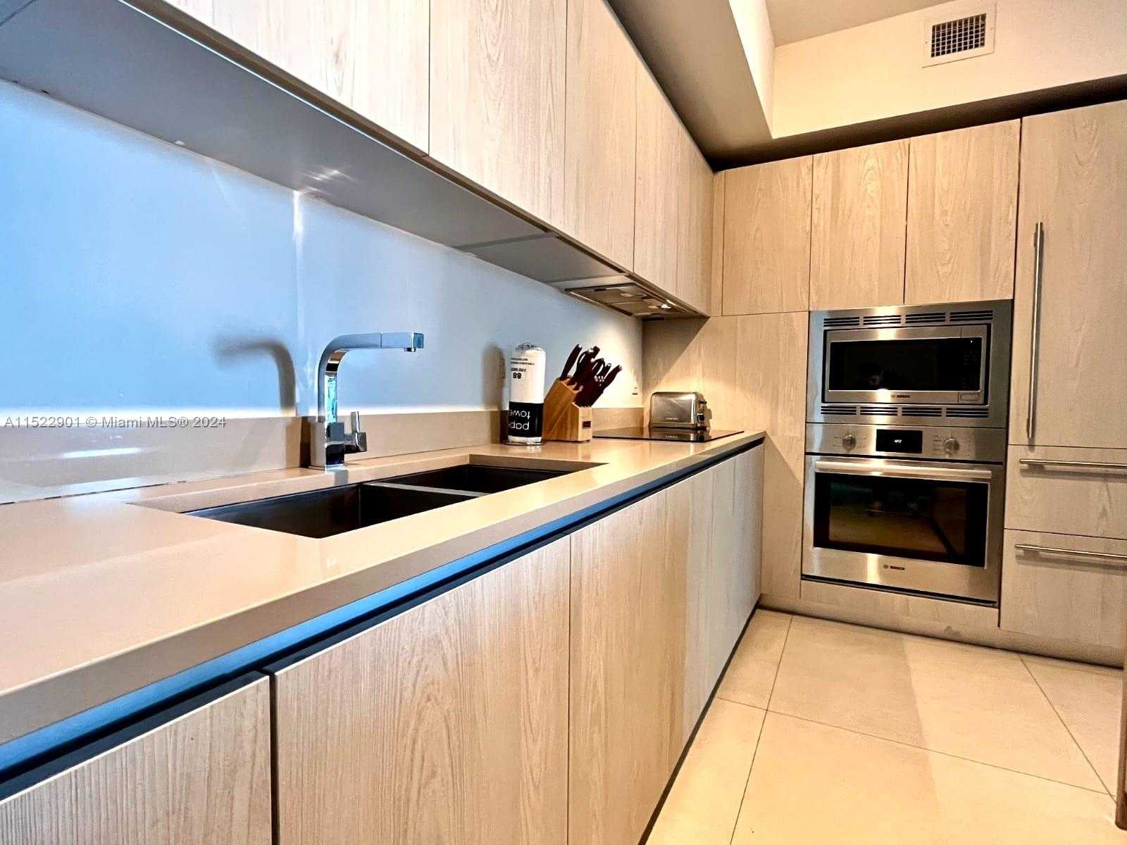 Small Image of 4111 SOUTH OCEAN DR #2109, Hollywood Number 3