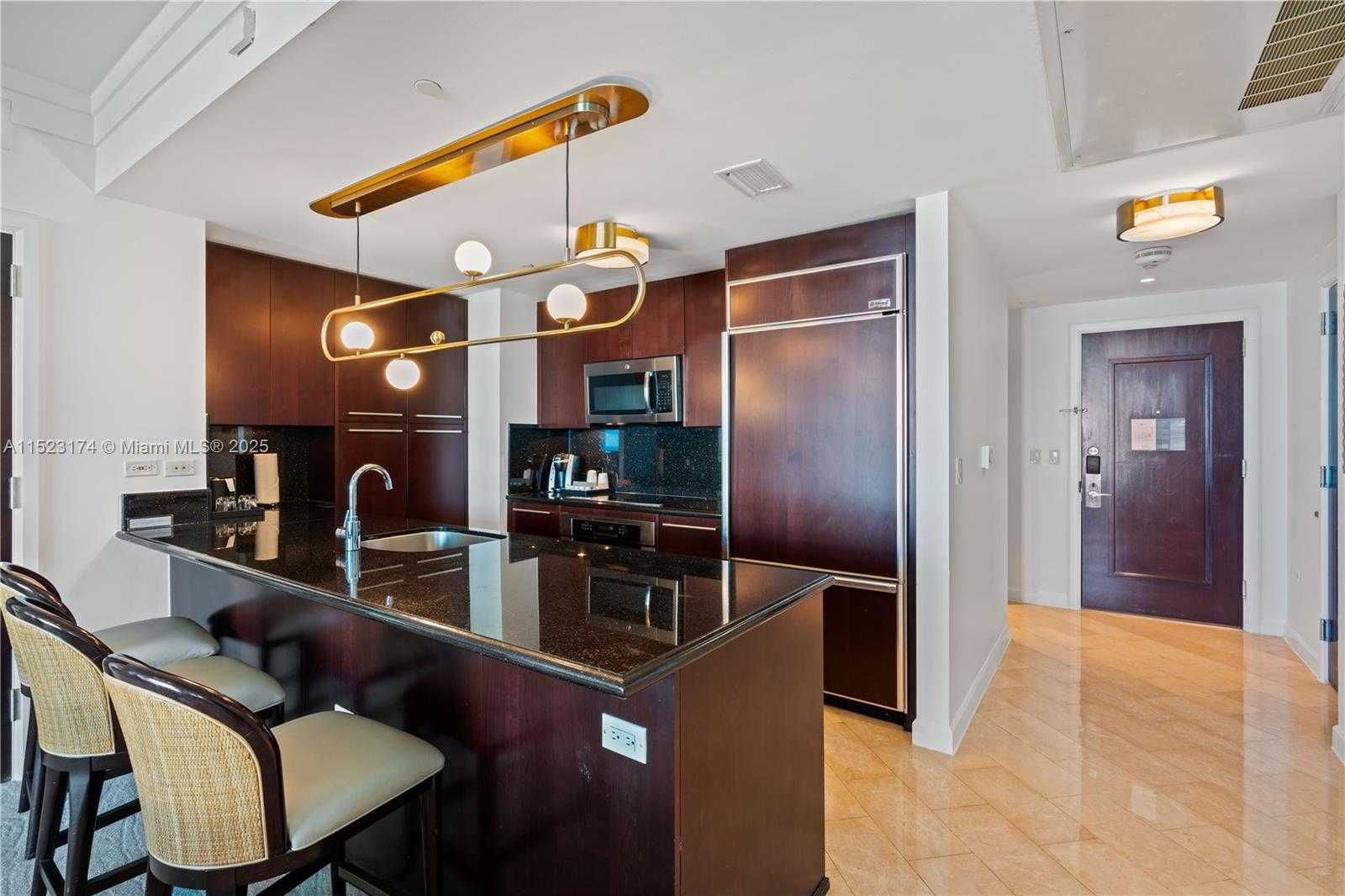 Small Image of 4391 COLLINS AV #1007, Miami Beach Number 14