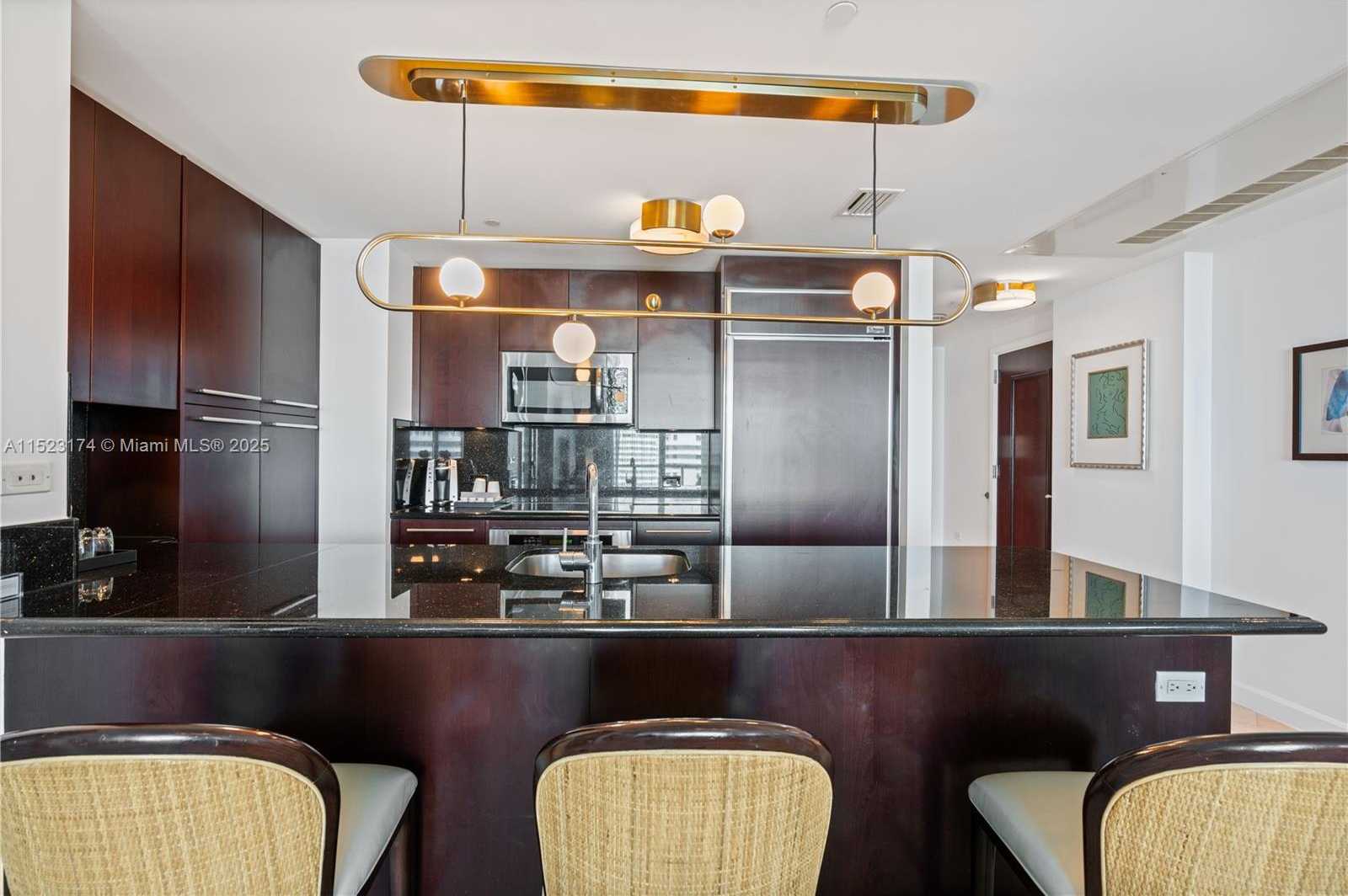 Small Image of 4391 COLLINS AV #1007, Miami Beach Number 15