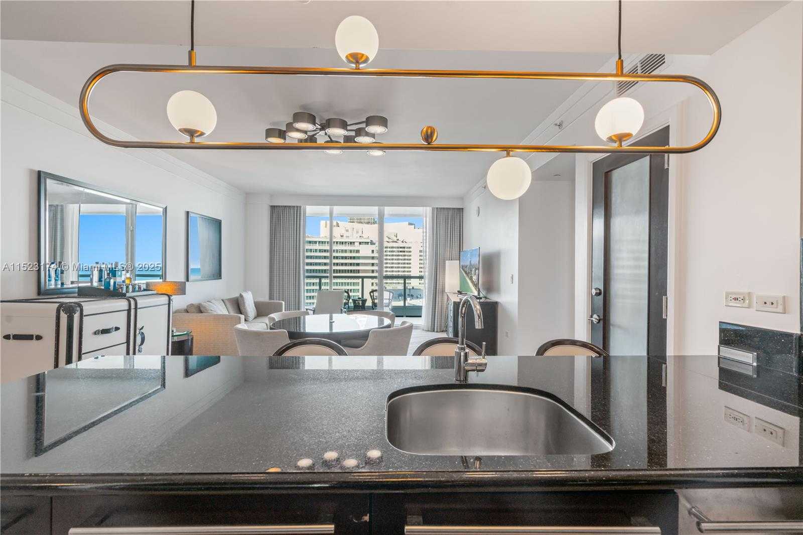 Small Image of 4391 COLLINS AV #1007, Miami Beach Number 19