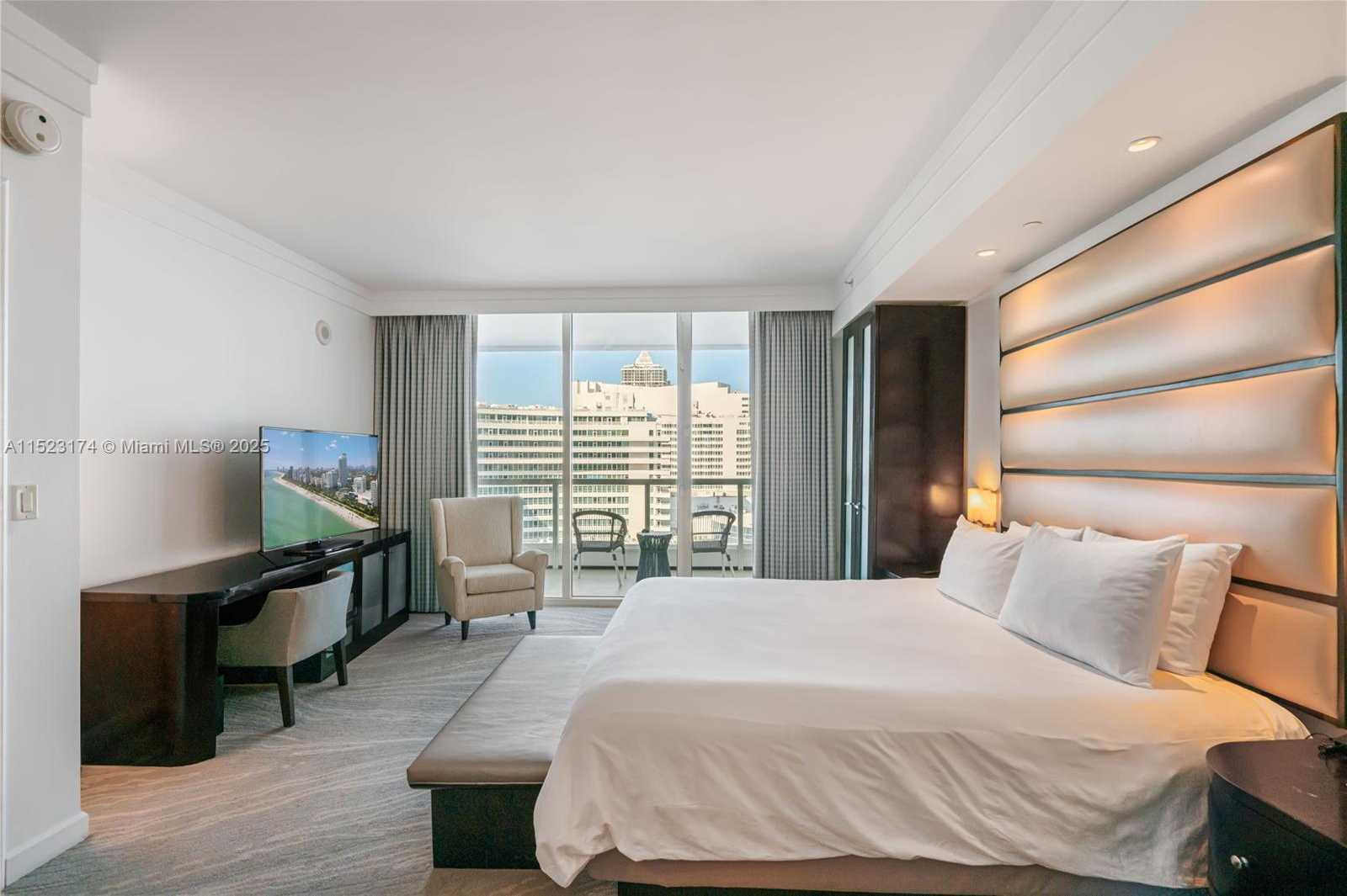 Small Image of 4391 COLLINS AV #1007, Miami Beach Number 23