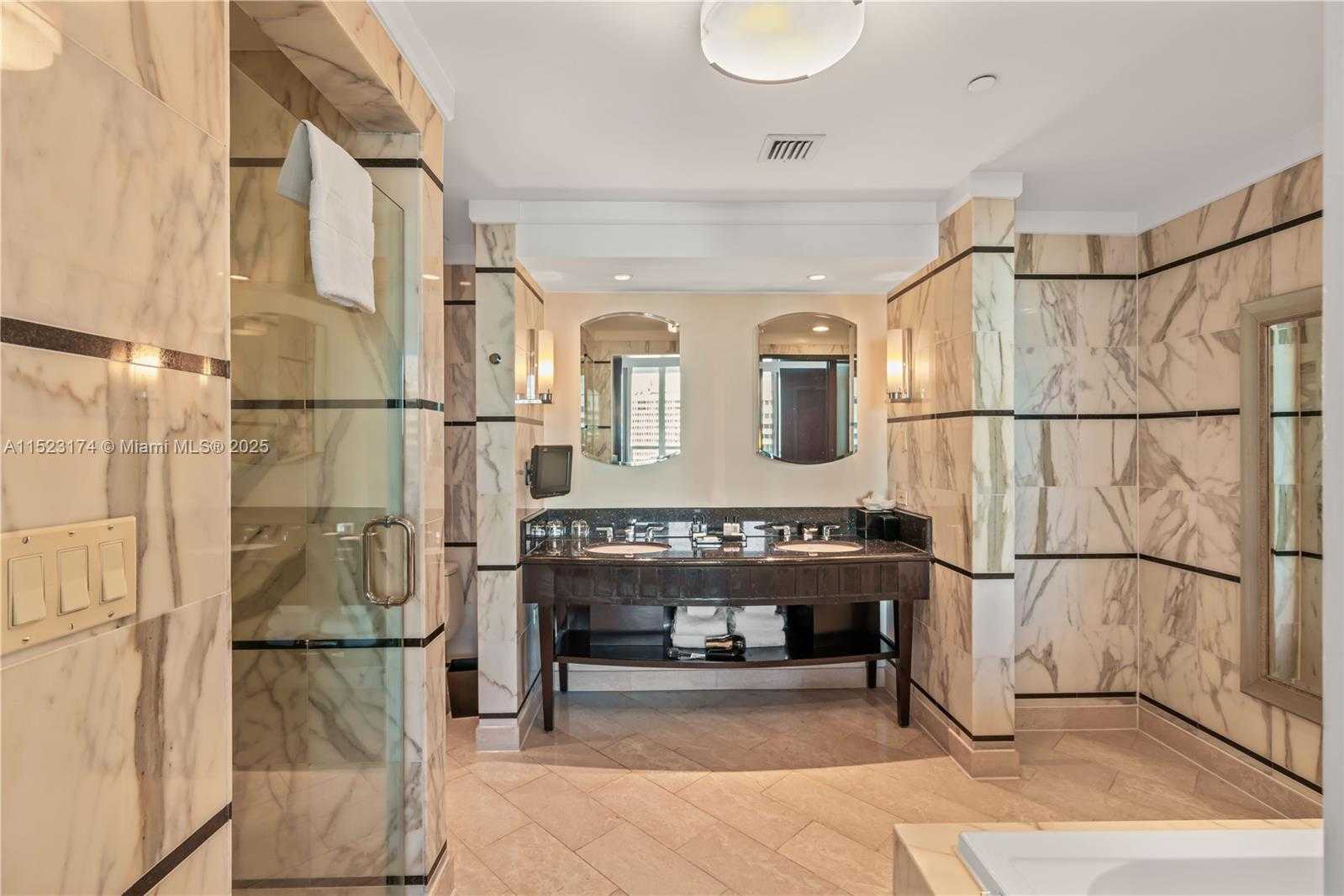 Small Image of 4391 COLLINS AV #1007, Miami Beach Number 28