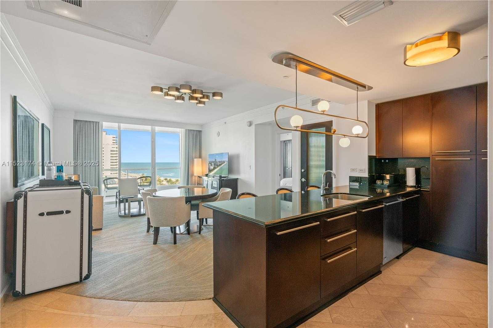 Small Image of 4391 COLLINS AV #1007, Miami Beach Number 8