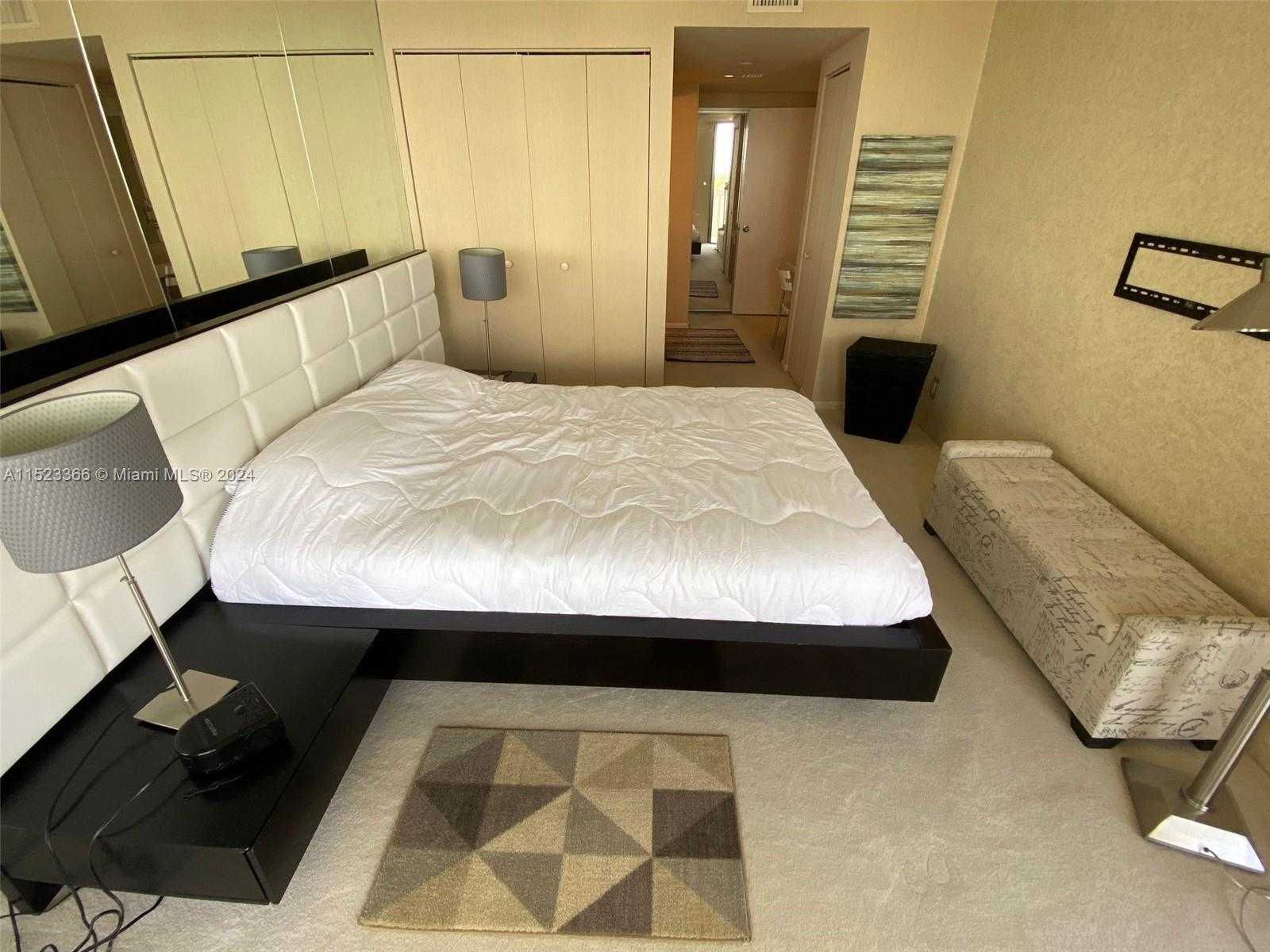 Small Image of 1000 ISLAND BLVD #1711, Aventura Number 11