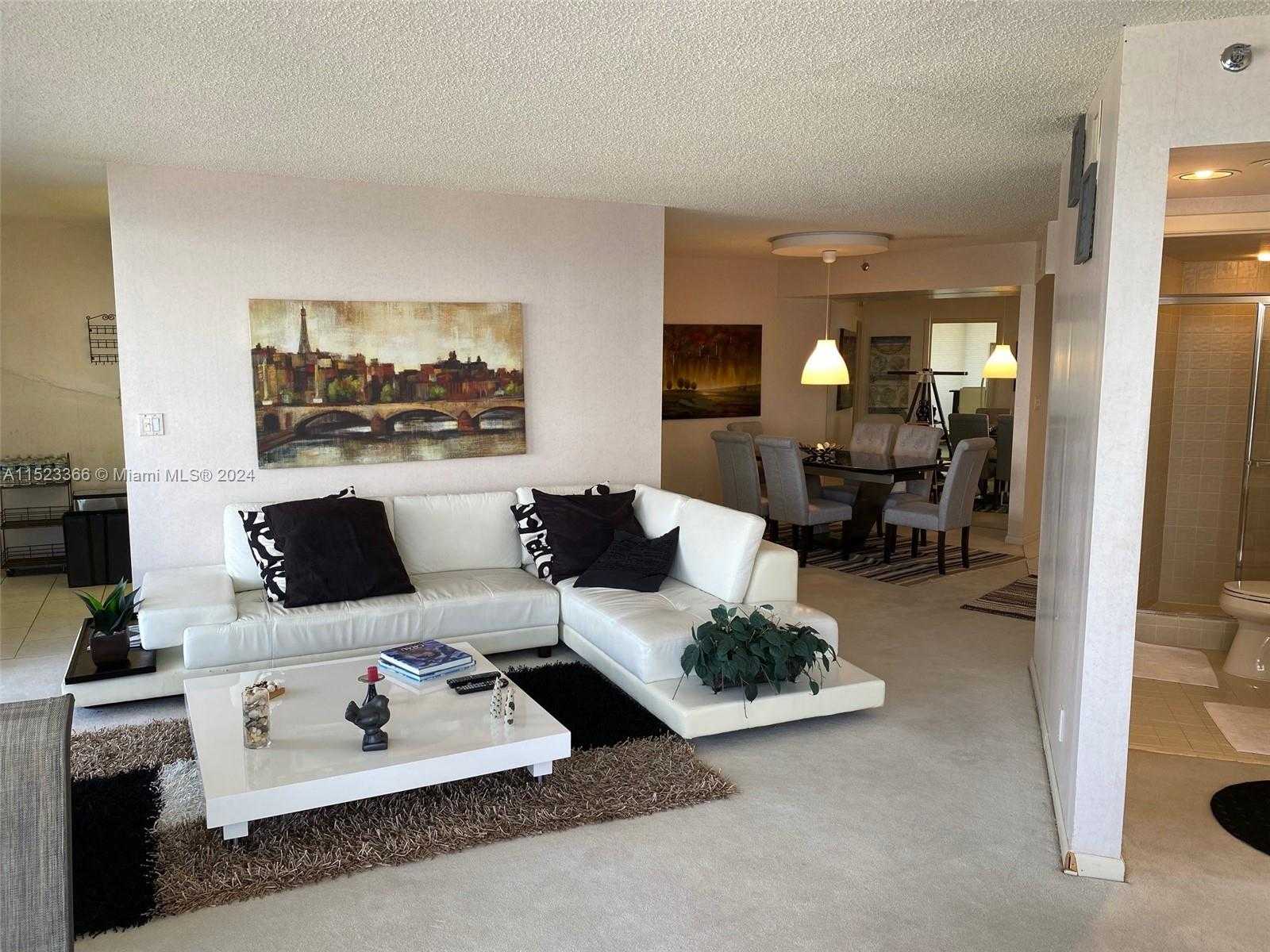 Small Image of 1000 ISLAND BLVD #1711, Aventura Number 3