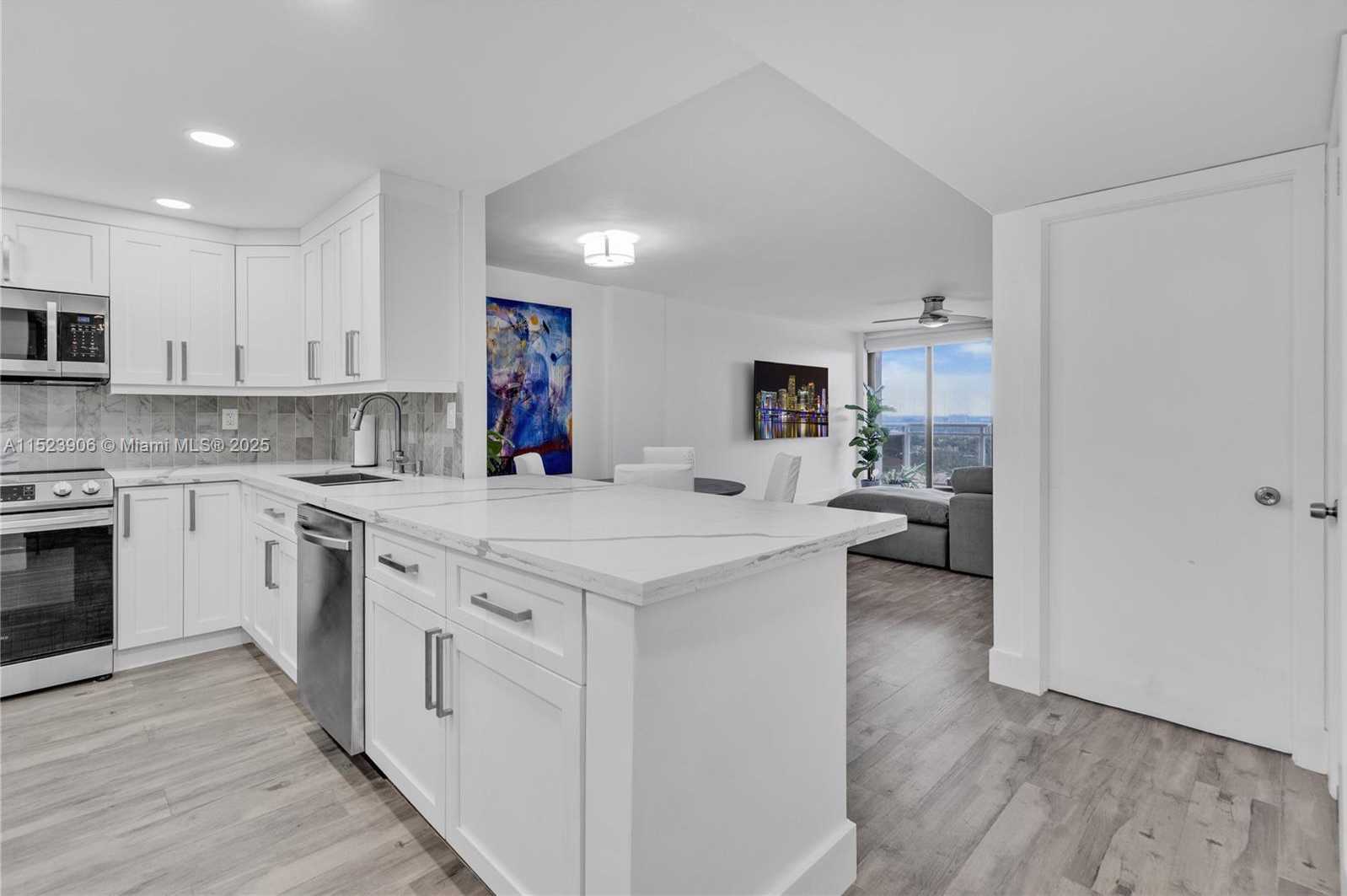 Small Image of 1600 SOUTH OCEAN DR #17D, Hollywood Number 10