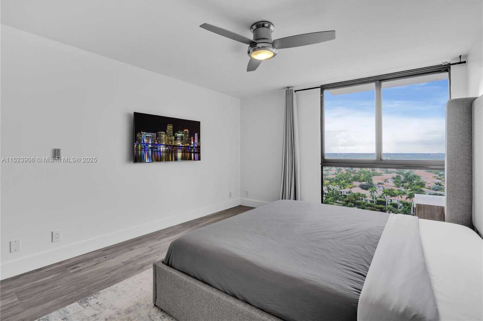 Small Image of 1600 SOUTH OCEAN DR #17D, Hollywood Number 16