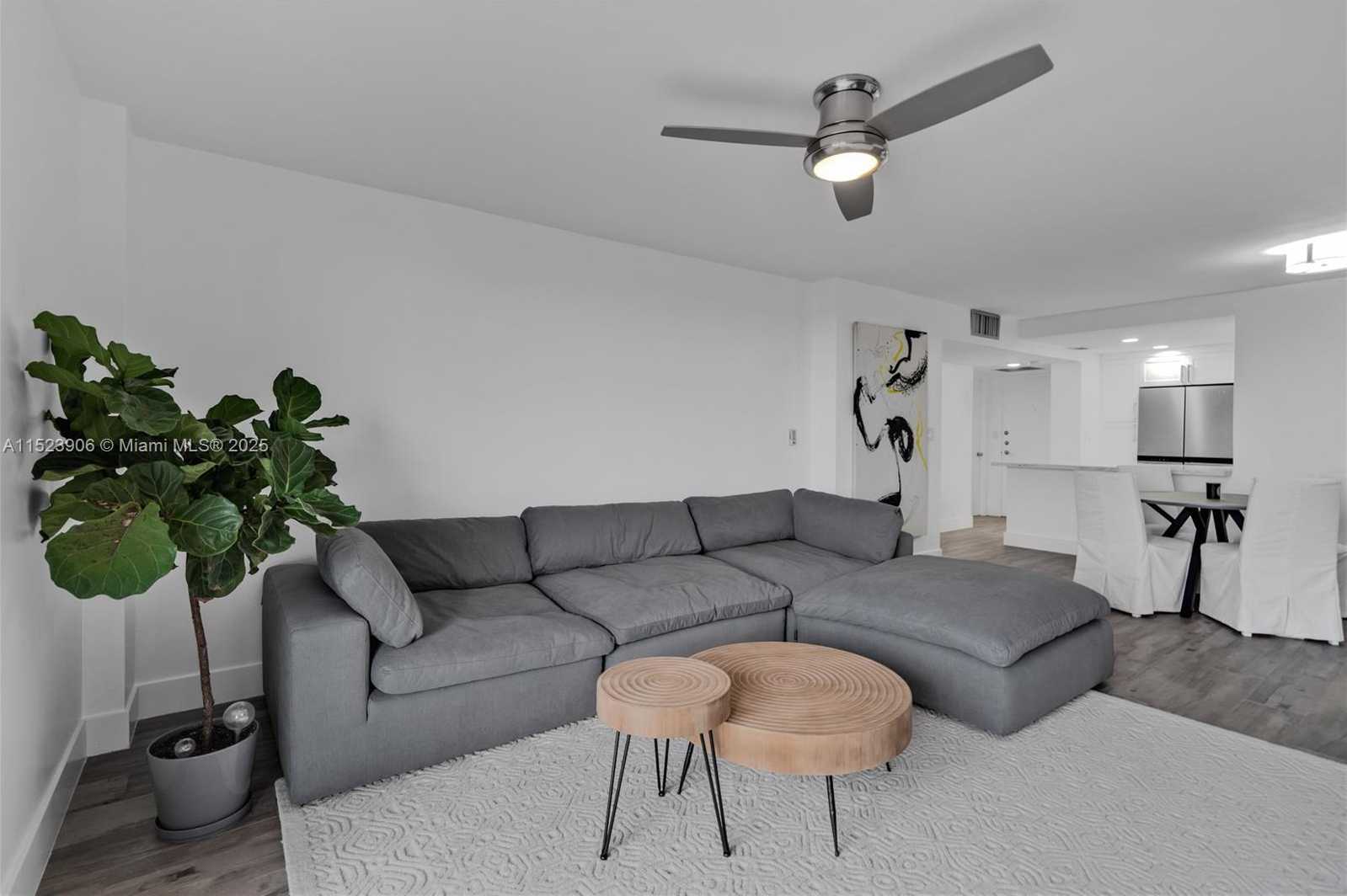 Small Image of 1600 SOUTH OCEAN DR #17D, Hollywood Number 3