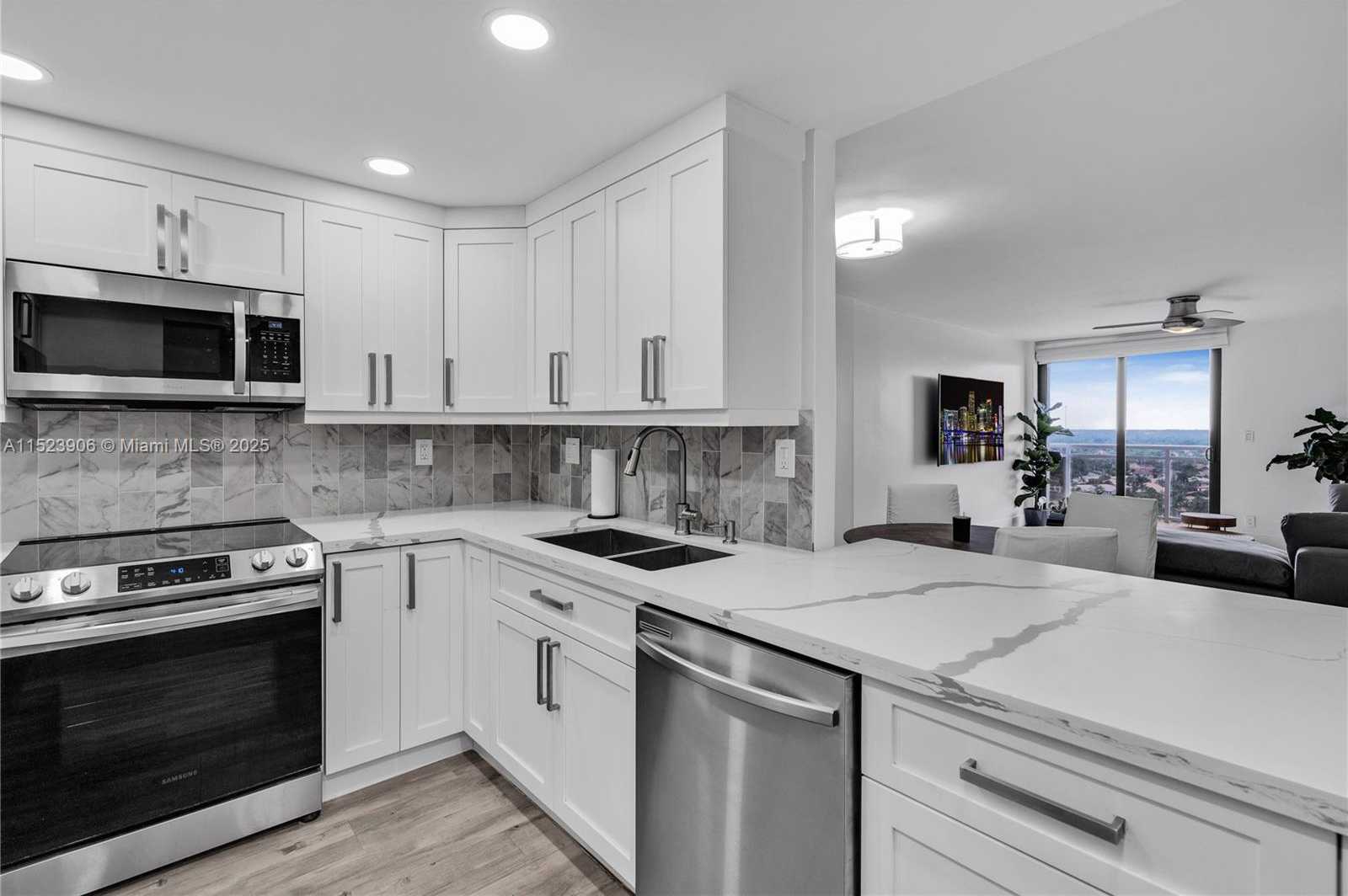 Small Image of 1600 SOUTH OCEAN DR #17D, Hollywood Number 8