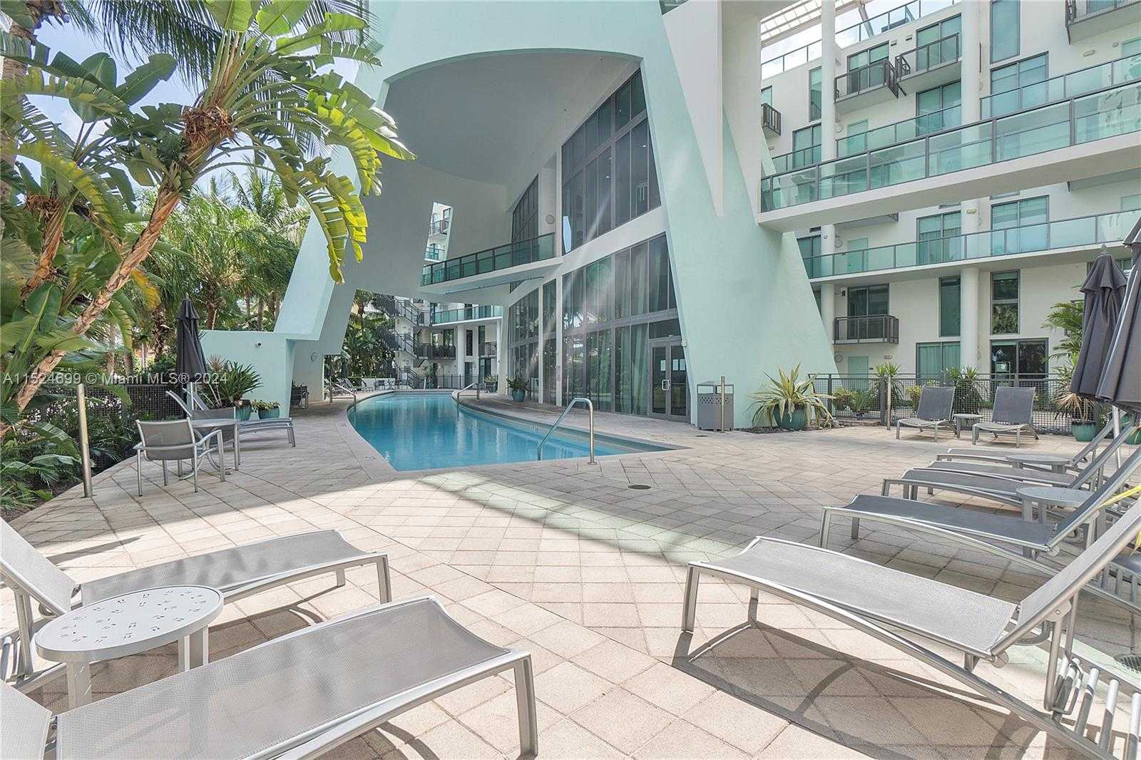 Small Image of 6000 COLLINS AVE #510, Miami Beach Number 25