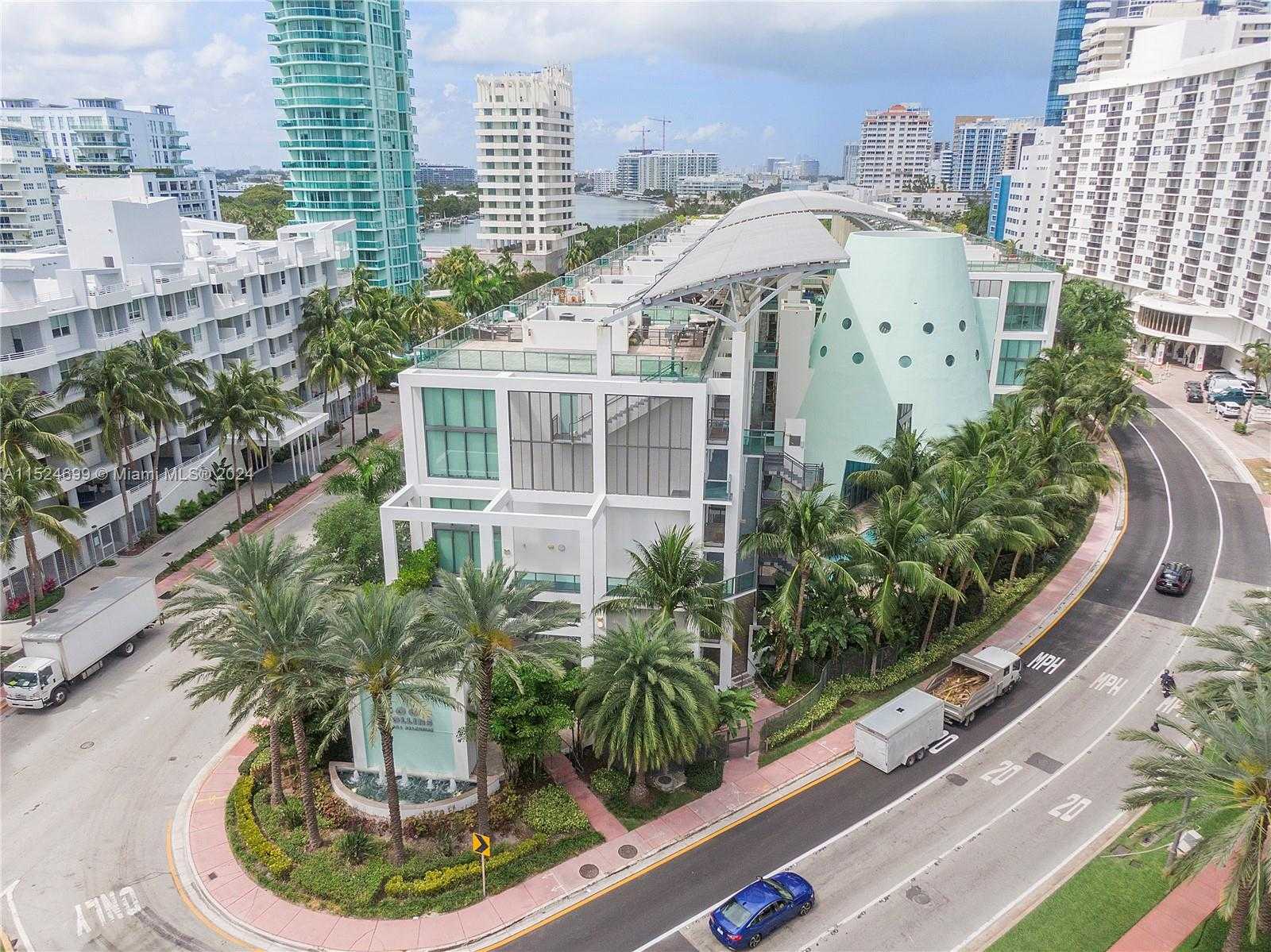 Small Image of 6000 COLLINS AVE #510, Miami Beach Number 30