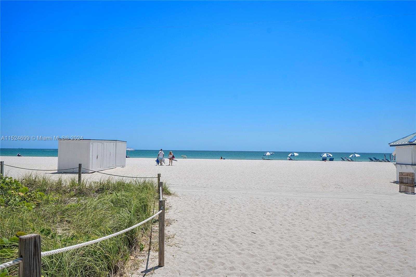 Small Image of 6000 COLLINS AVE #510, Miami Beach Number 32