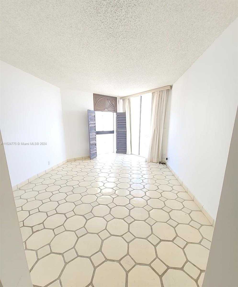Small Image of 20185 EAST COUNTRY CLUB DR #2505, Aventura Number 17