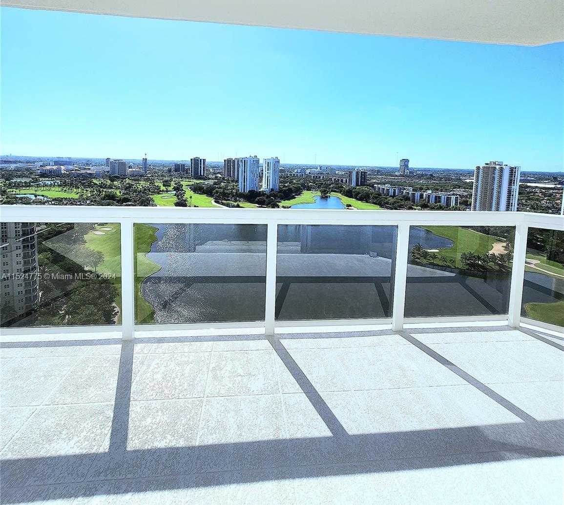 Small Image of 20185 EAST COUNTRY CLUB DR #2505, Aventura Number 2