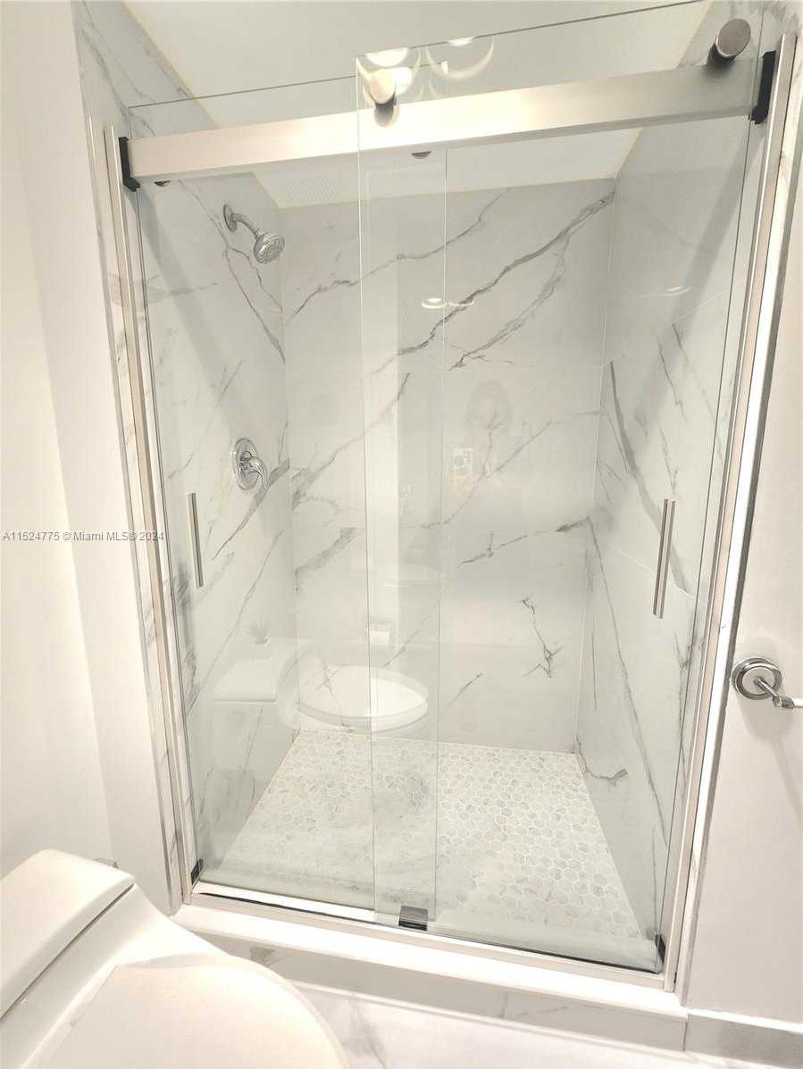 Small Image of 20185 EAST COUNTRY CLUB DR #2505, Aventura Number 22