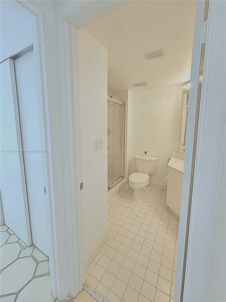 Small Image of 20185 EAST COUNTRY CLUB DR #2505, Aventura Number 26