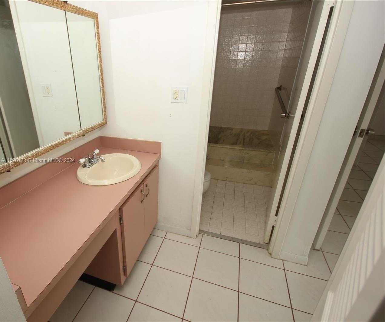 Small Image of 16558 NORTH EAST 26TH AVE #4H, North Miami Beach Number 13