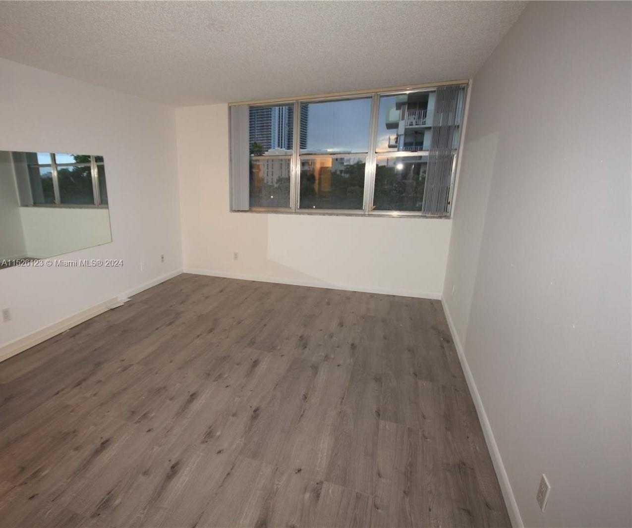 Small Image of 16558 NORTH EAST 26TH AVE #4H, North Miami Beach Number 15