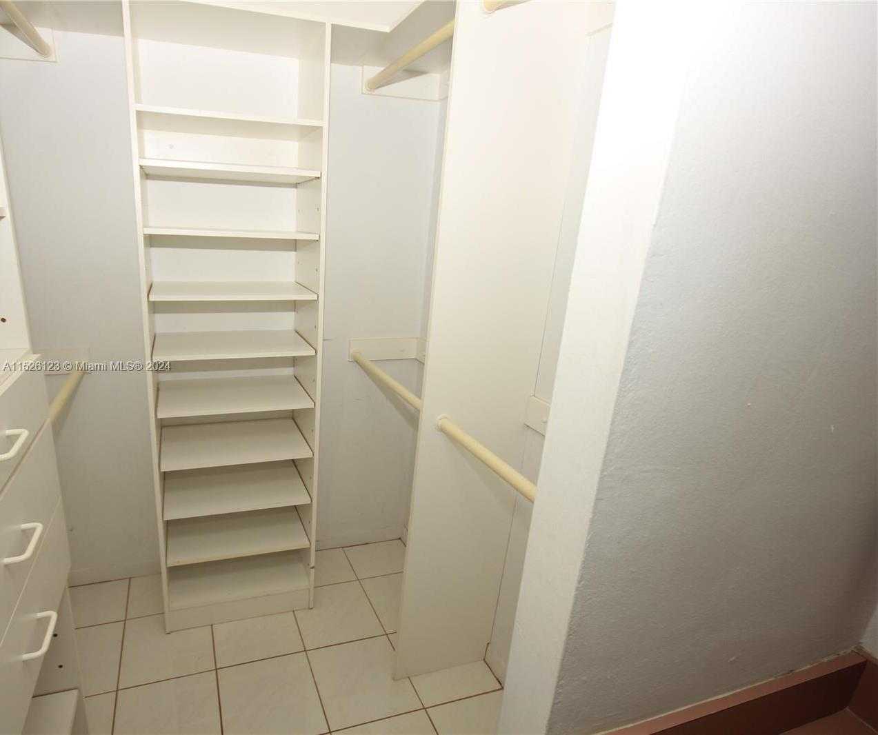 Small Image of 16558 NORTH EAST 26TH AVE #4H, North Miami Beach Number 5