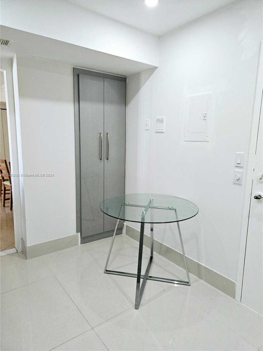 Small Image of 1833 SOUTH OCEAN DR #1403, Hallandale Beach Number 25