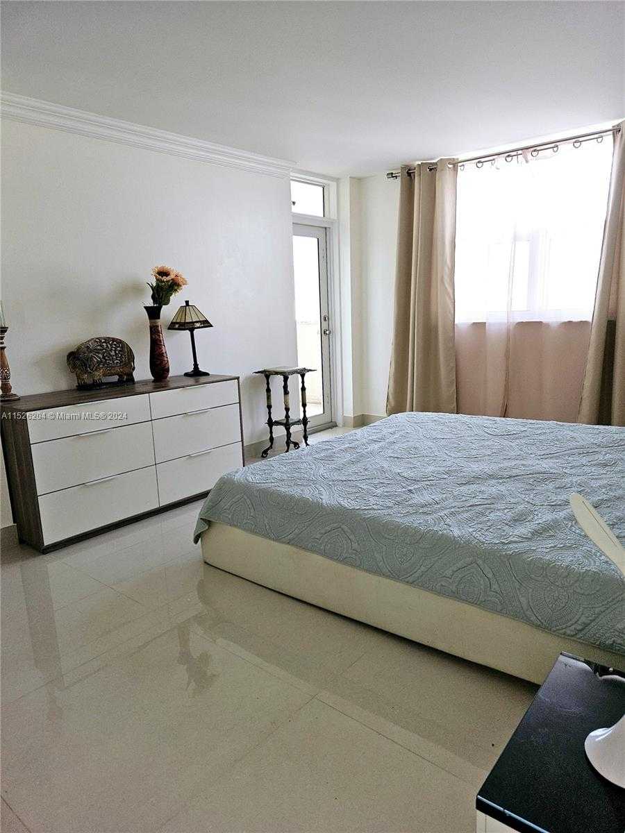 Small Image of 1833 SOUTH OCEAN DR #1403, Hallandale Beach Number 26