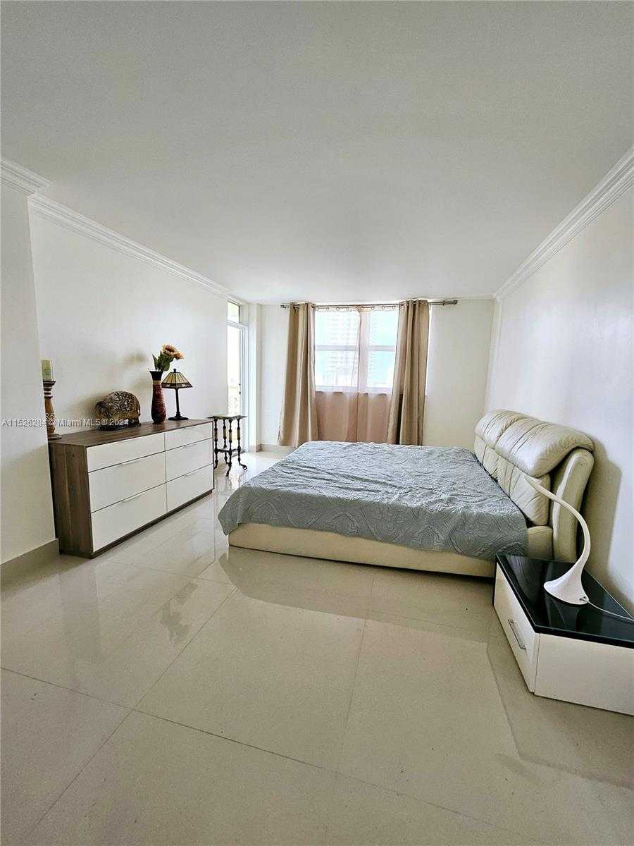 Small Image of 1833 SOUTH OCEAN DR #1403, Hallandale Beach Number 29