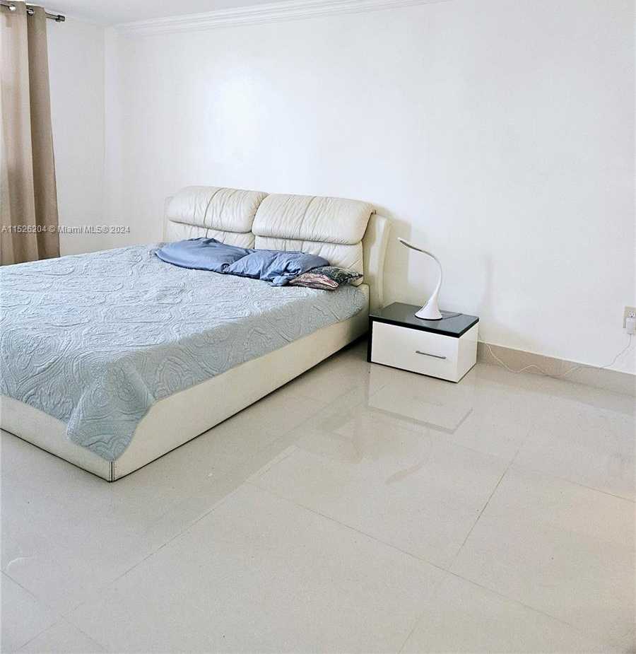 Small Image of 1833 SOUTH OCEAN DR #1403, Hallandale Beach Number 30