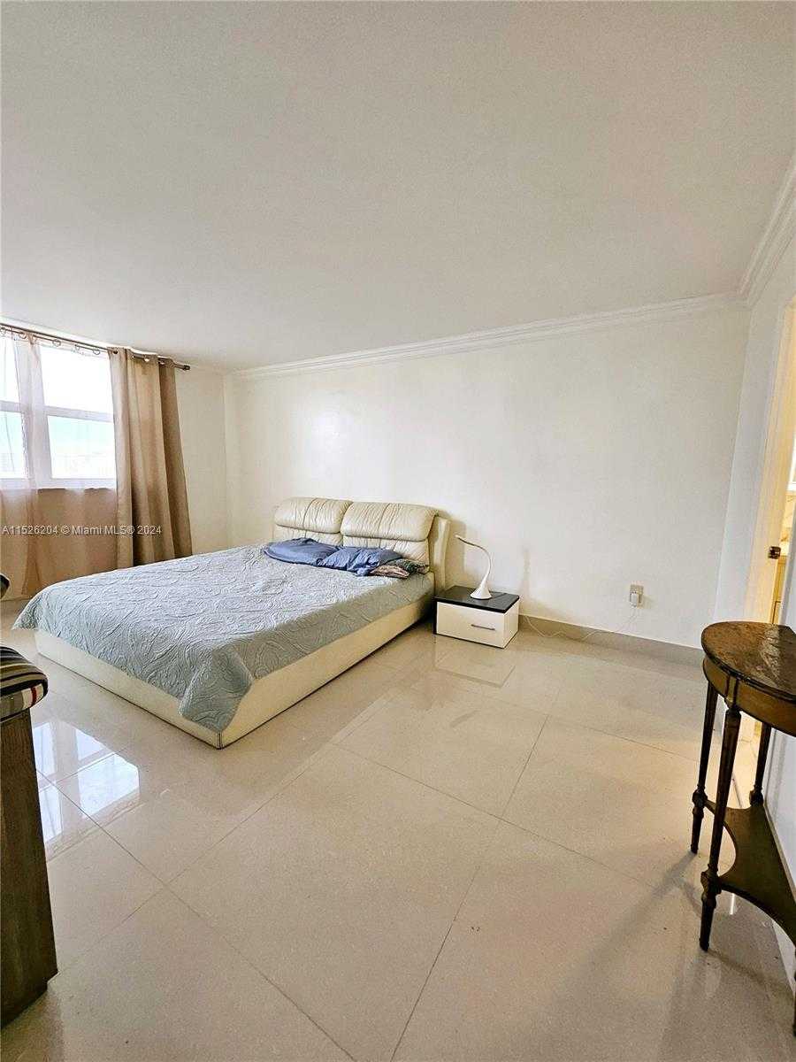 Small Image of 1833 SOUTH OCEAN DR #1403, Hallandale Beach Number 32