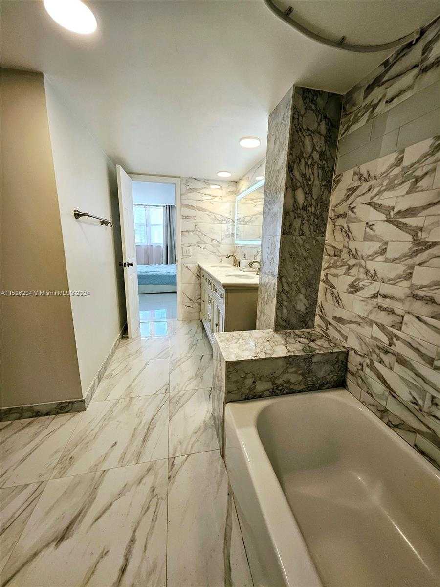 Small Image of 1833 SOUTH OCEAN DR #1403, Hallandale Beach Number 41