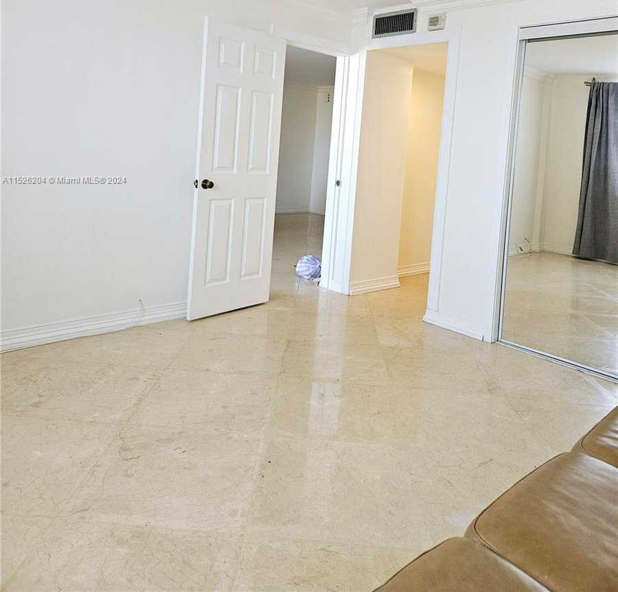 Small Image of 1833 SOUTH OCEAN DR #1403, Hallandale Beach Number 48