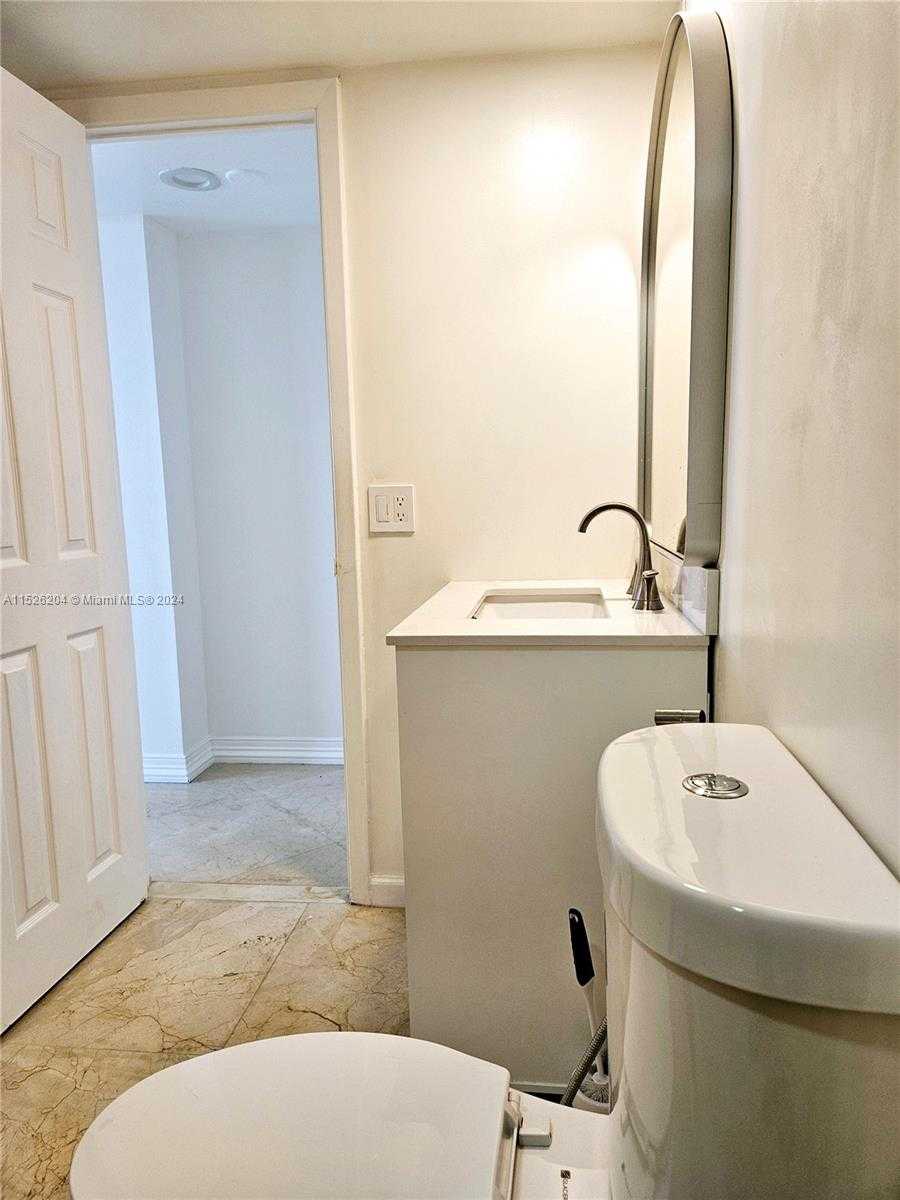 Small Image of 1833 SOUTH OCEAN DR #1403, Hallandale Beach Number 52