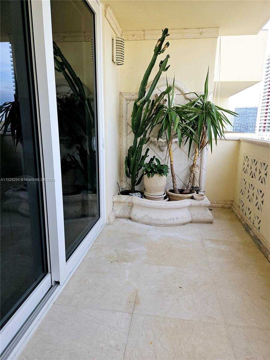 Small Image of 1833 SOUTH OCEAN DR #1403, Hallandale Beach Number 60