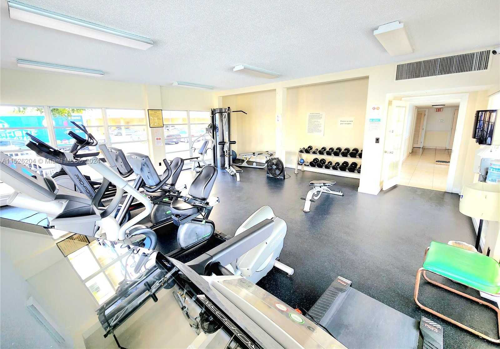 Small Image of 1833 SOUTH OCEAN DR #1403, Hallandale Beach Number 85