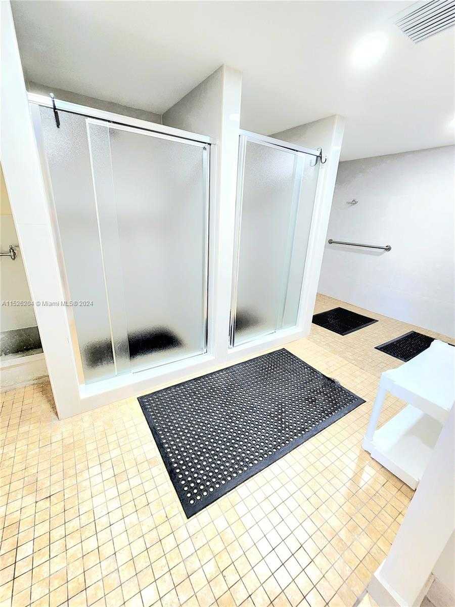 Small Image of 1833 SOUTH OCEAN DR #1403, Hallandale Beach Number 92