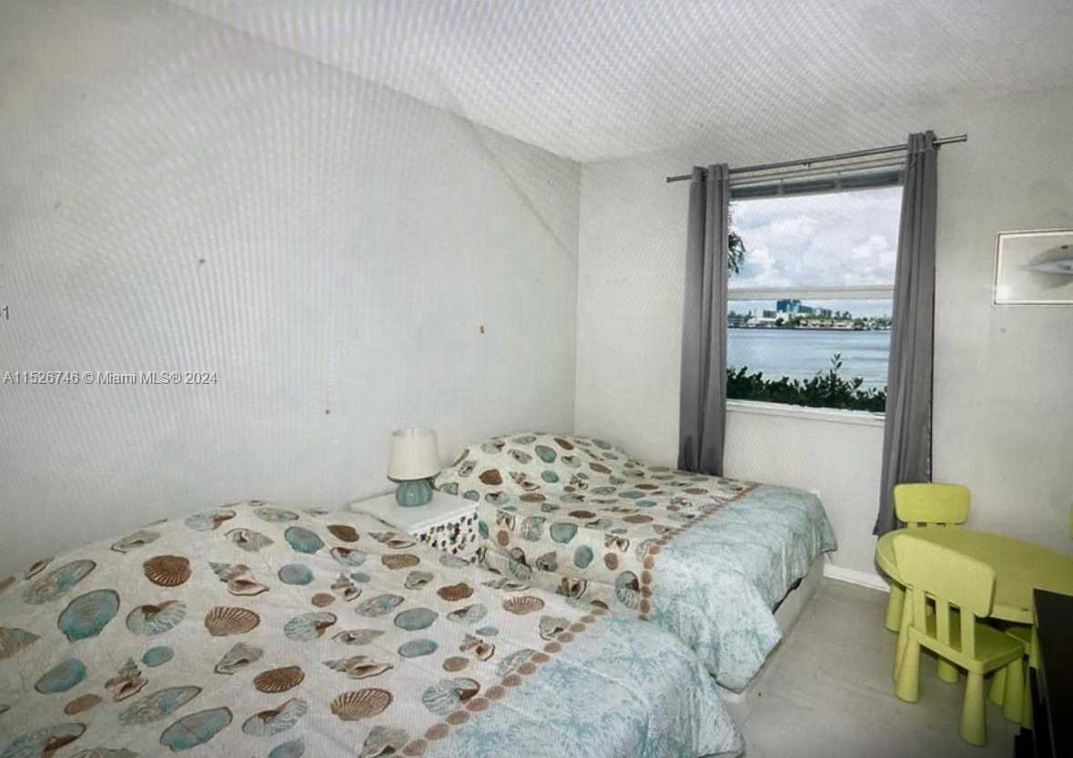Small Image of 17150 NORTH BAY RD #2103, Sunny Isles Beach Number 11