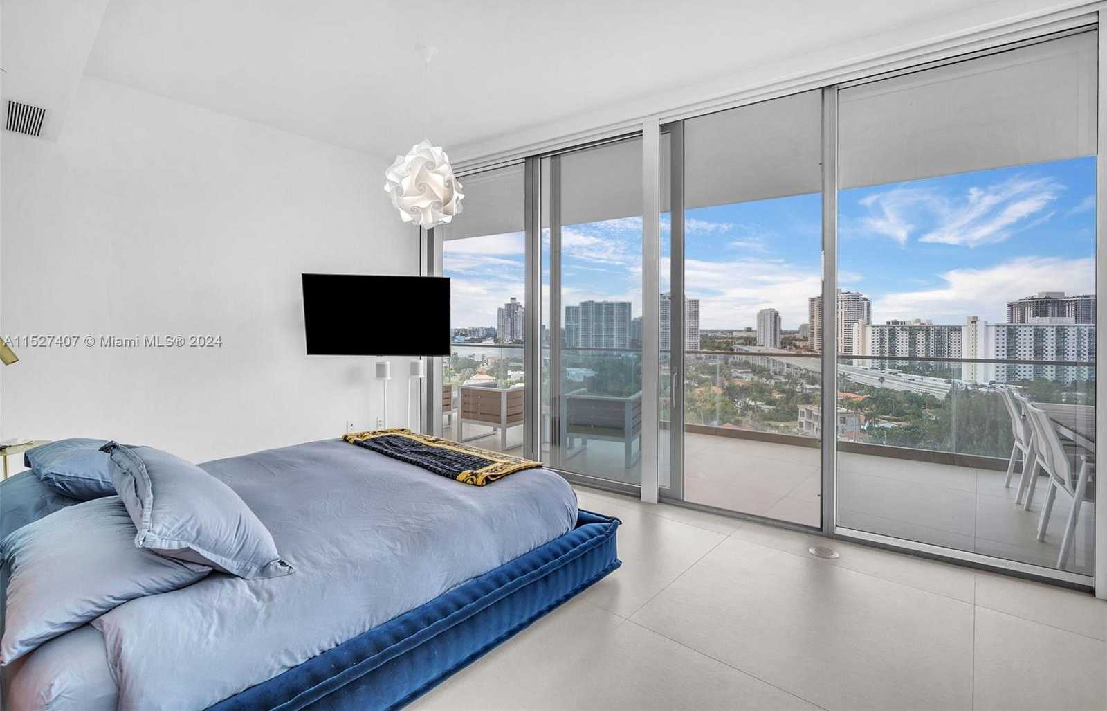 Small Image of 18975 COLLINS AVE #1105, Sunny Isles Beach Number 22