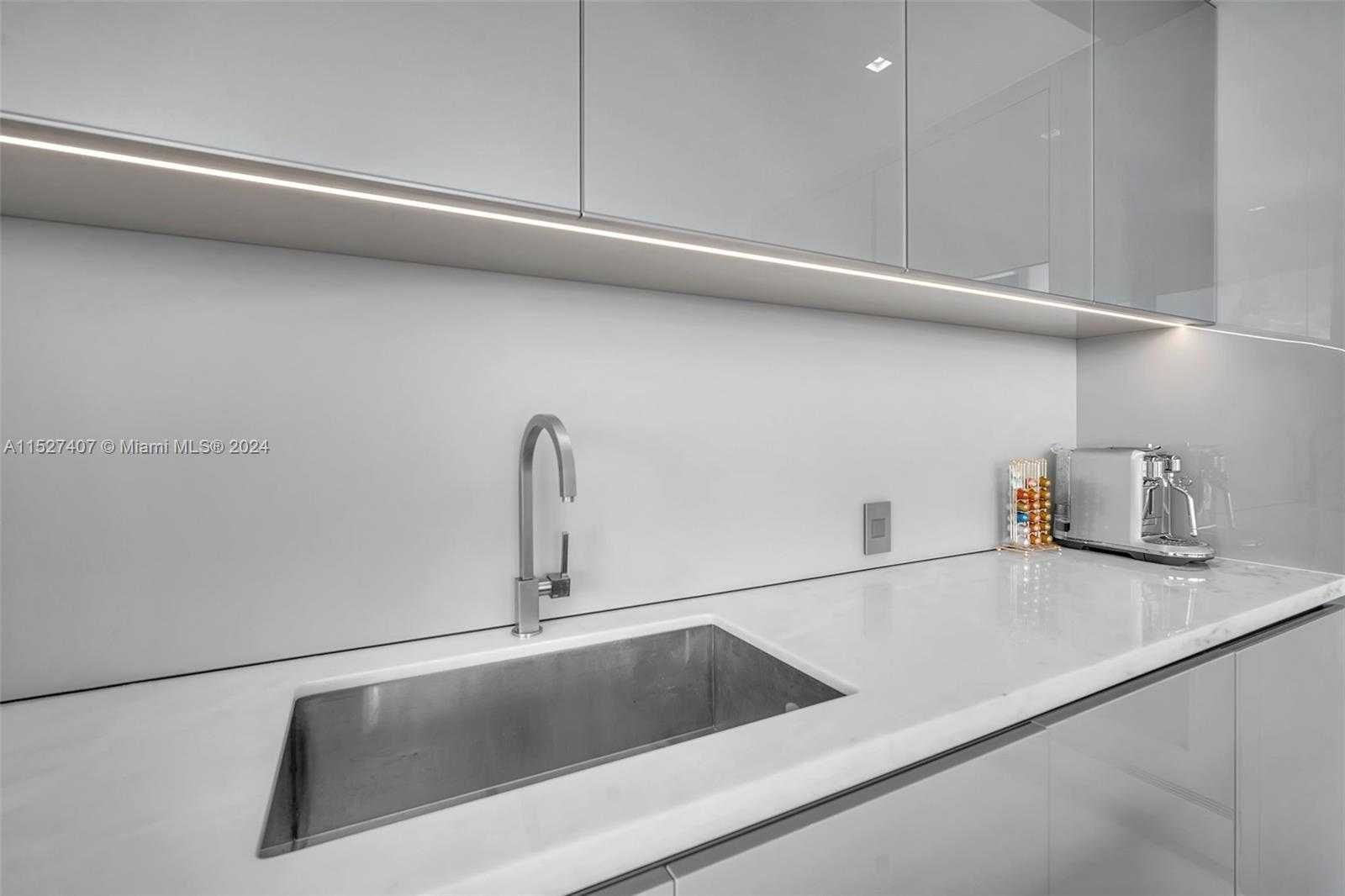 Small Image of 18975 COLLINS AVE #1105, Sunny Isles Beach Number 35