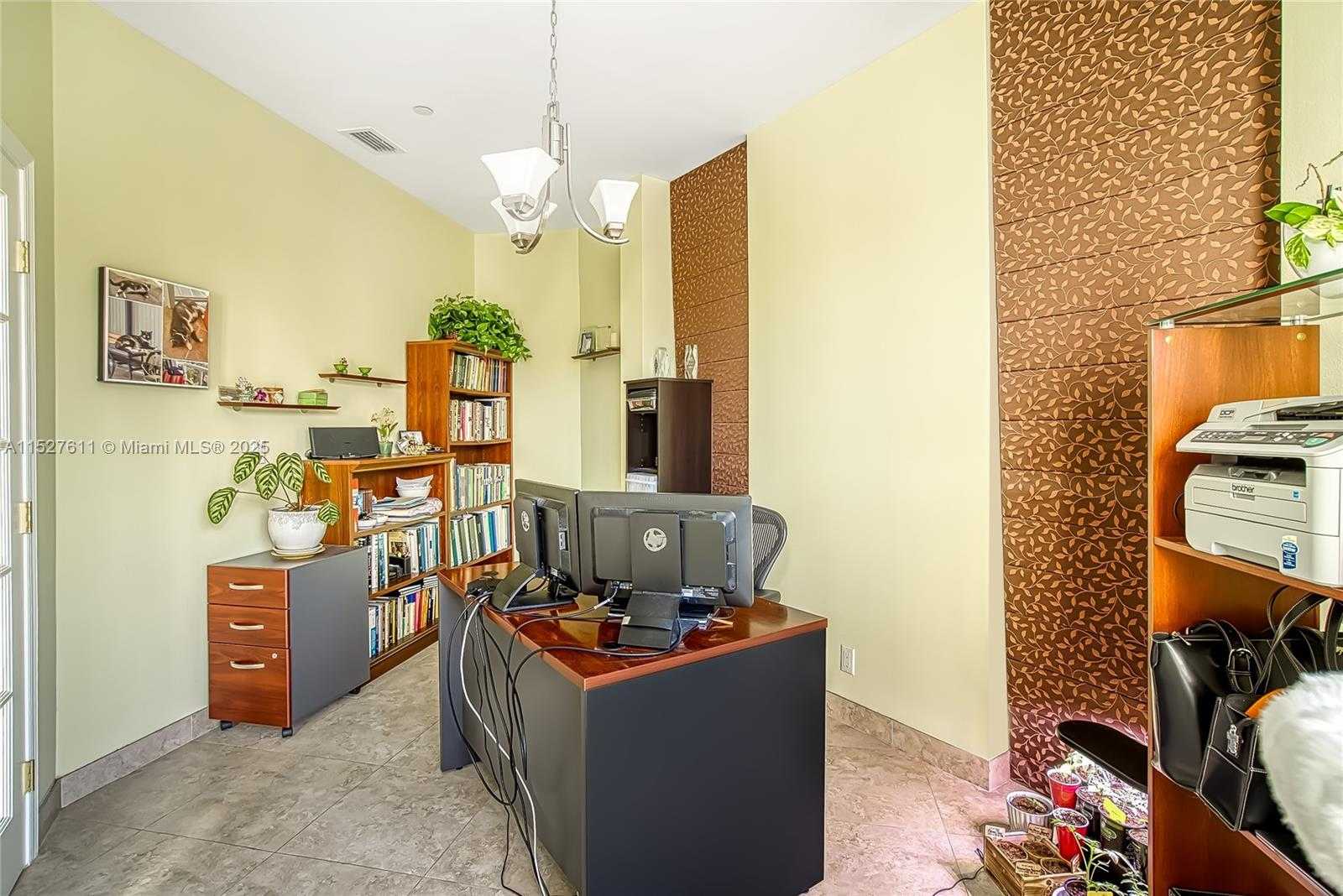 Small Image of 20185 EAST COUNTRY CLUB DR #202/203, Aventura Number 12