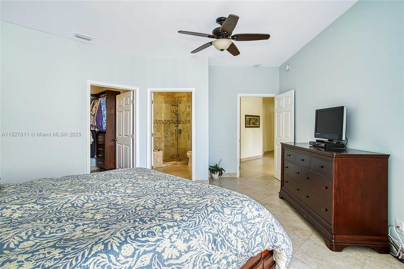 Small Image of 20185 EAST COUNTRY CLUB DR #202/203, Aventura Number 18