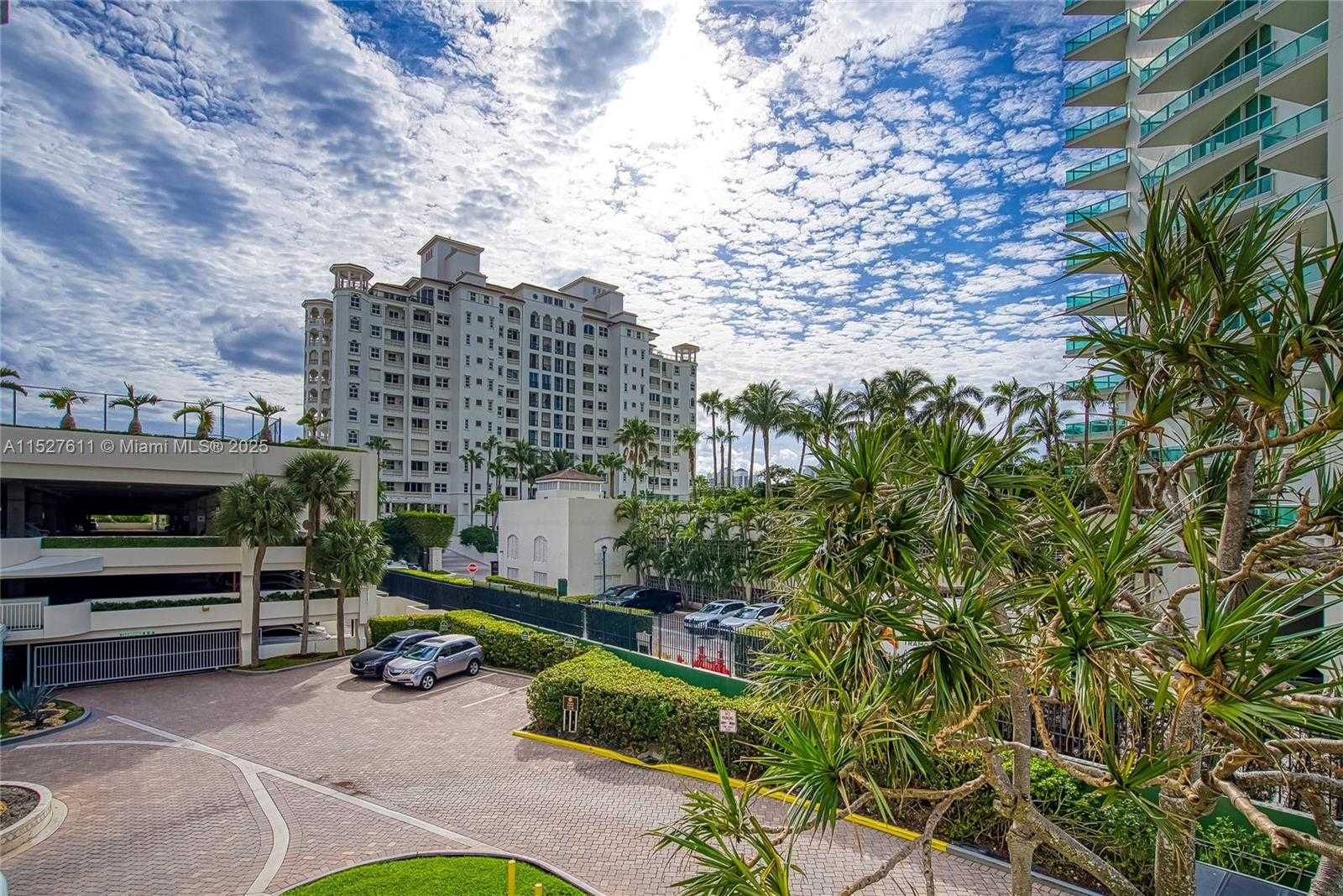 Small Image of 20185 EAST COUNTRY CLUB DR #202/203, Aventura Number 26
