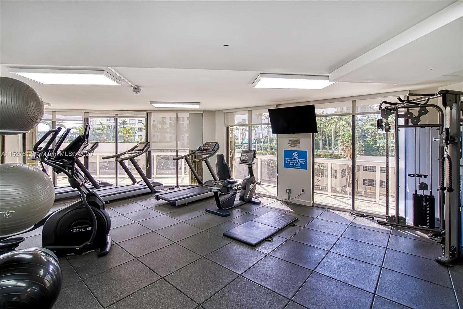 Small Image of 20185 EAST COUNTRY CLUB DR #202/203, Aventura Number 27