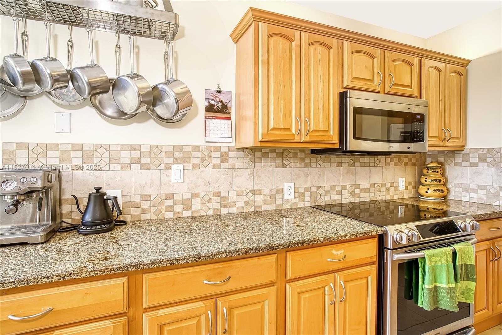 Small Image of 20185 EAST COUNTRY CLUB DR #202/203, Aventura Number 3