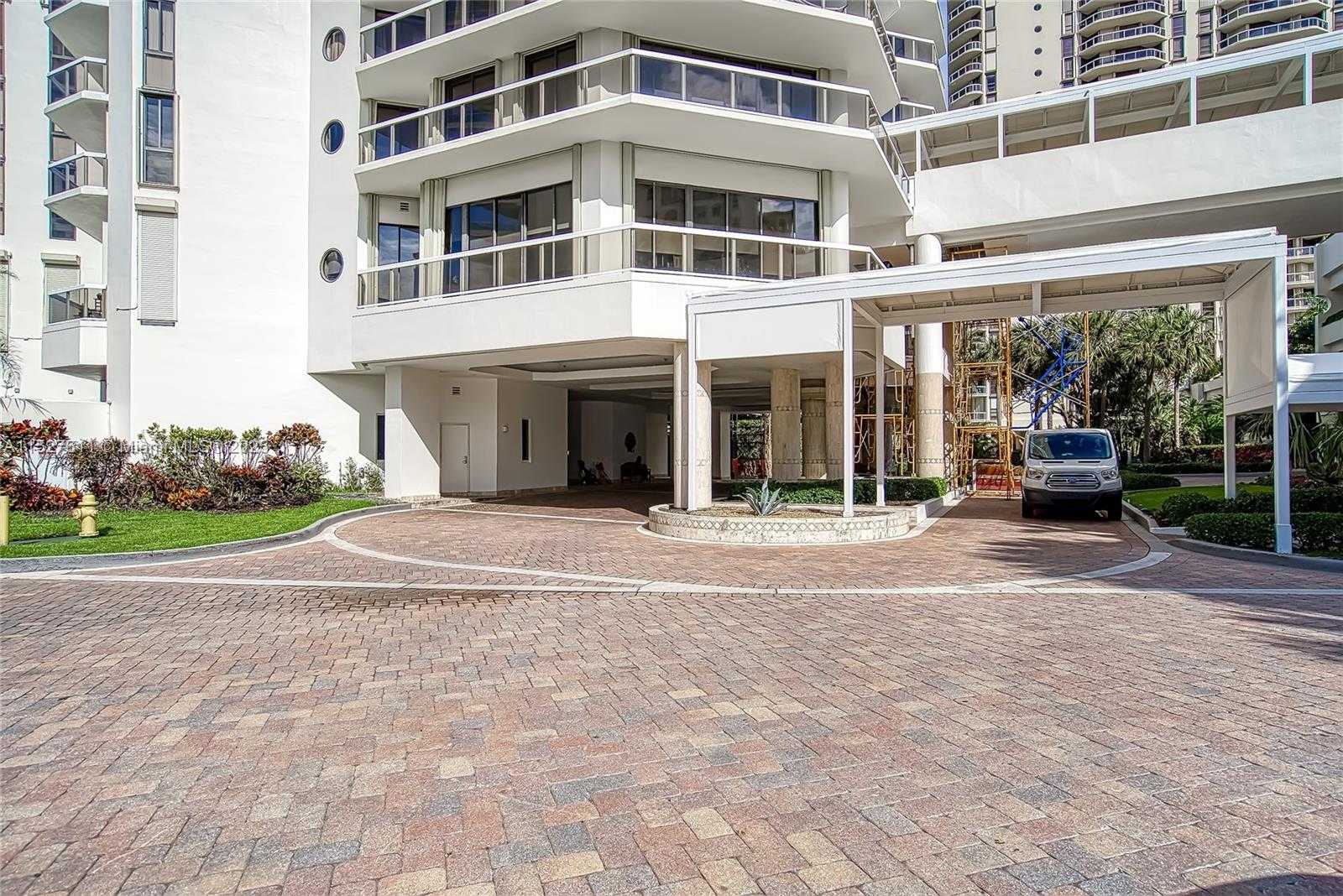 Small Image of 20185 EAST COUNTRY CLUB DR #202/203, Aventura Number 36