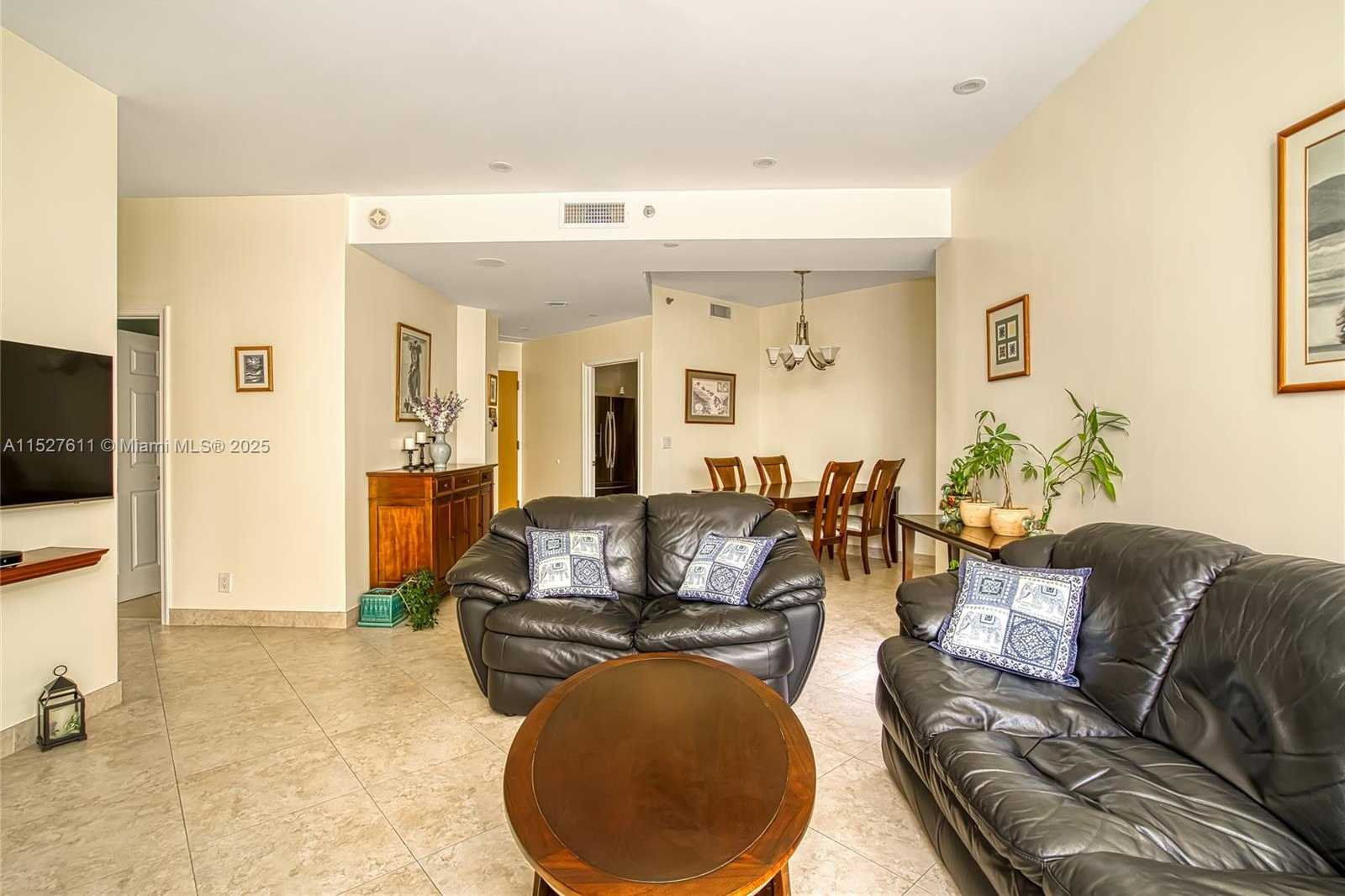 Small Image of 20185 EAST COUNTRY CLUB DR #202/203, Aventura Number 7